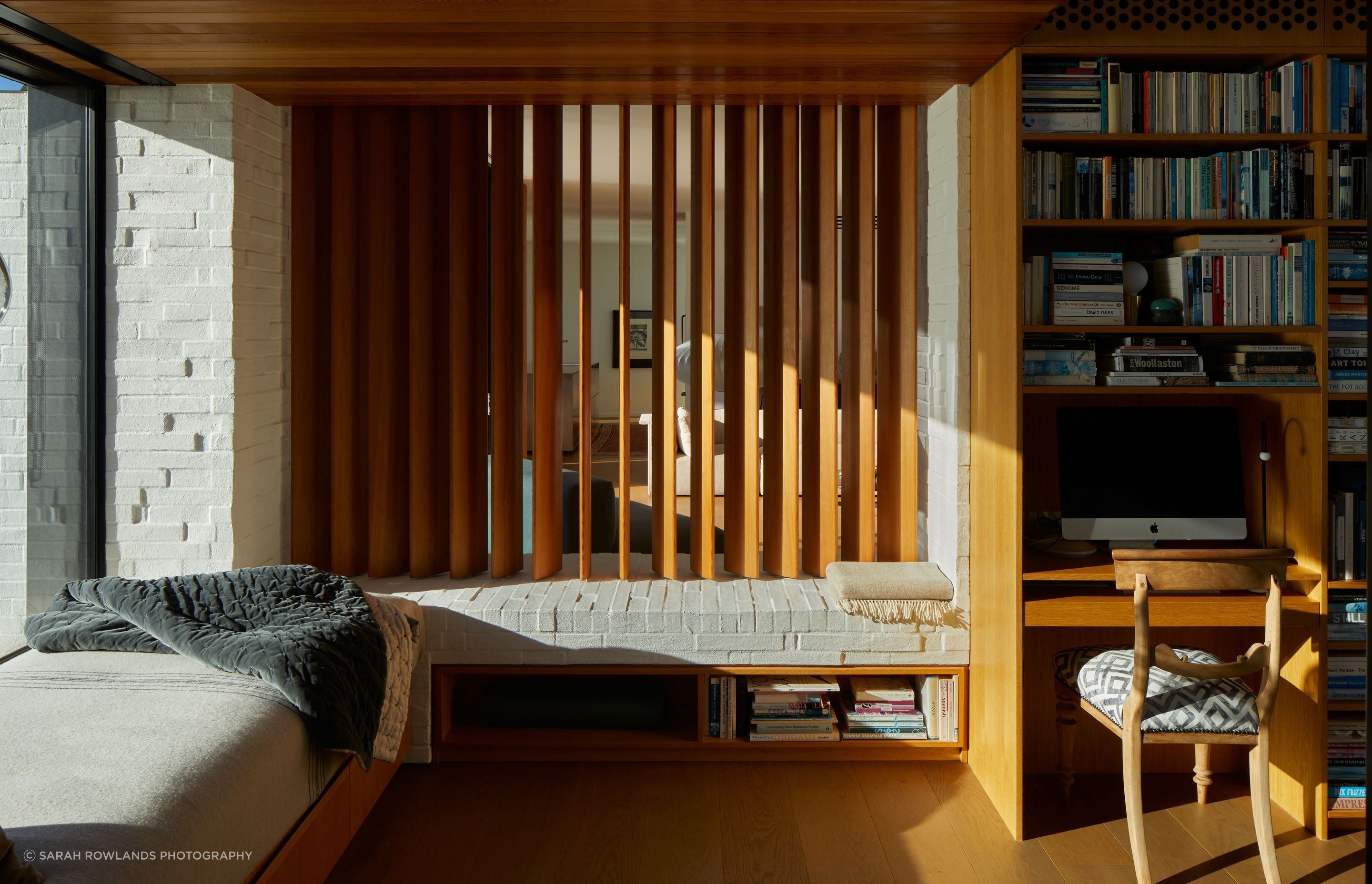 Sunrise-Lane-HouseLibrary-DaybedSarah-Rowlands10.jpg