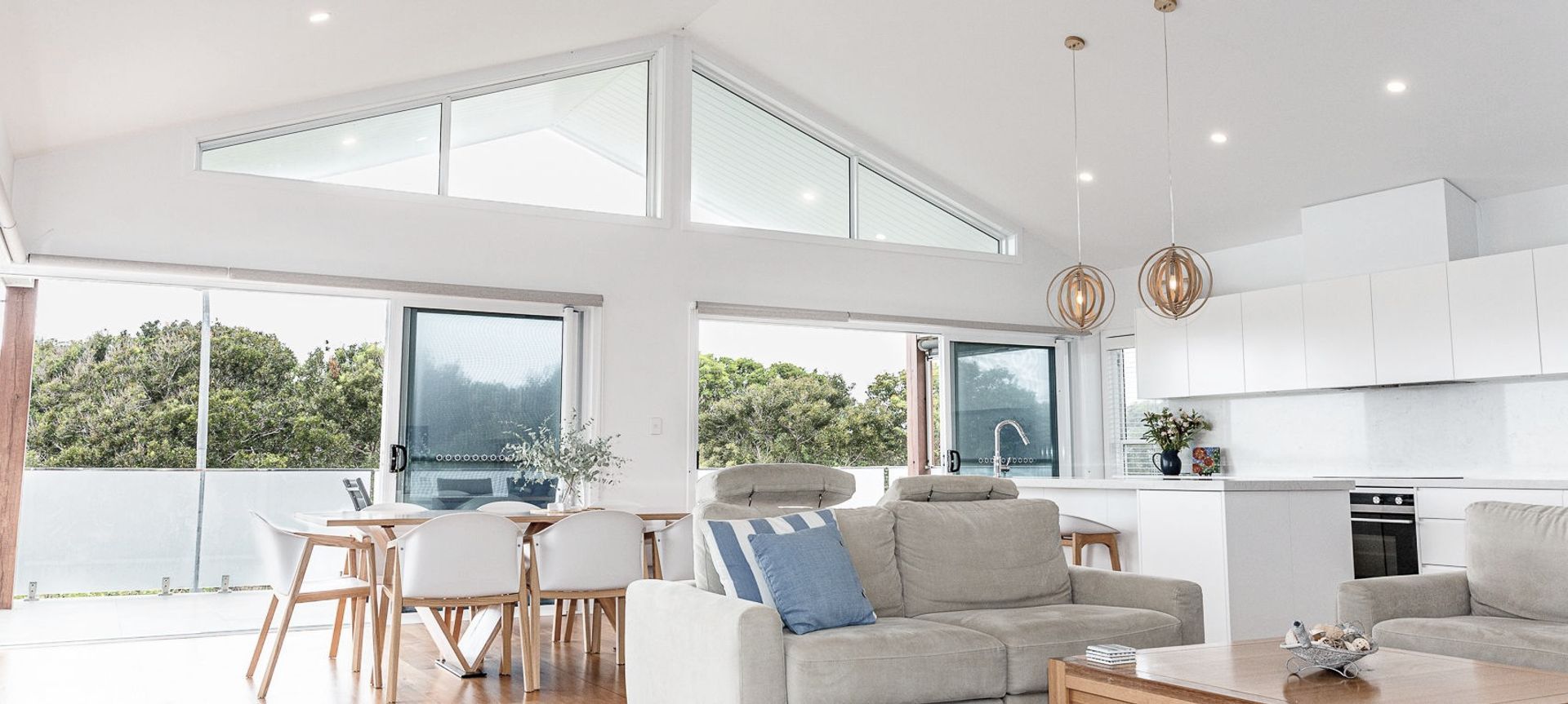 Surfers House banner