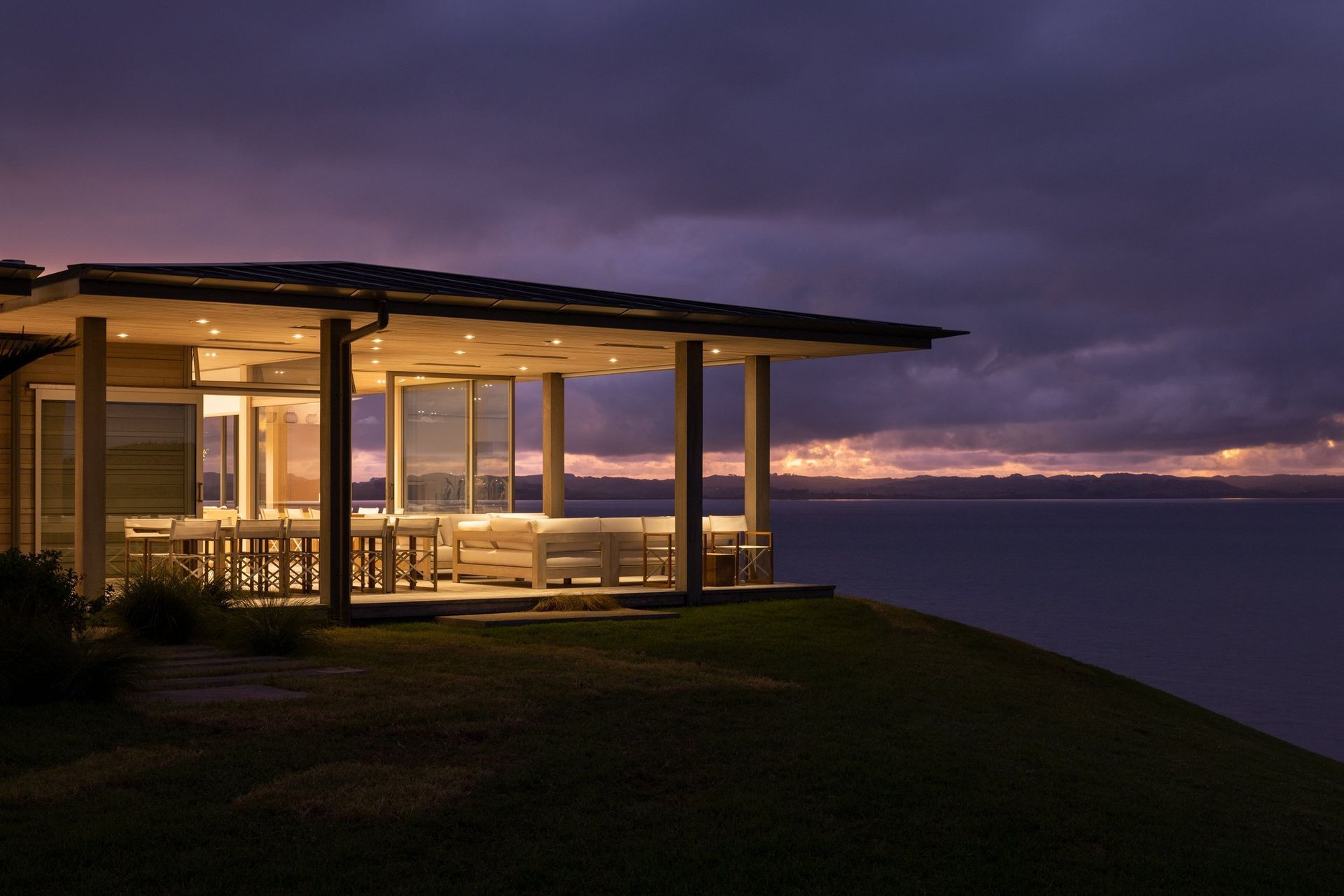 SwallowPointHouseNorthernOutdoorPavilionSimonDevitt01.jpg