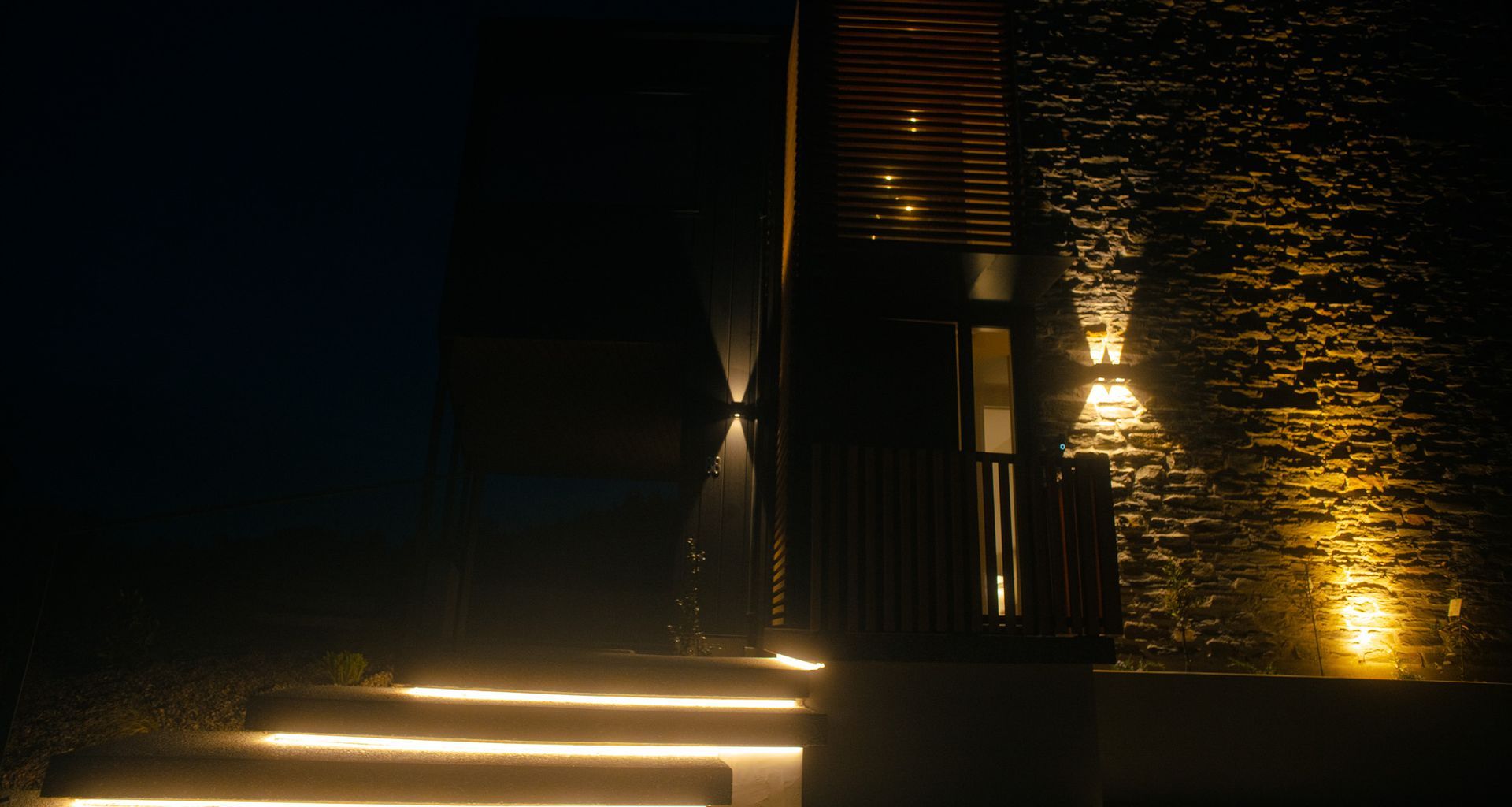 Mills Residence banner