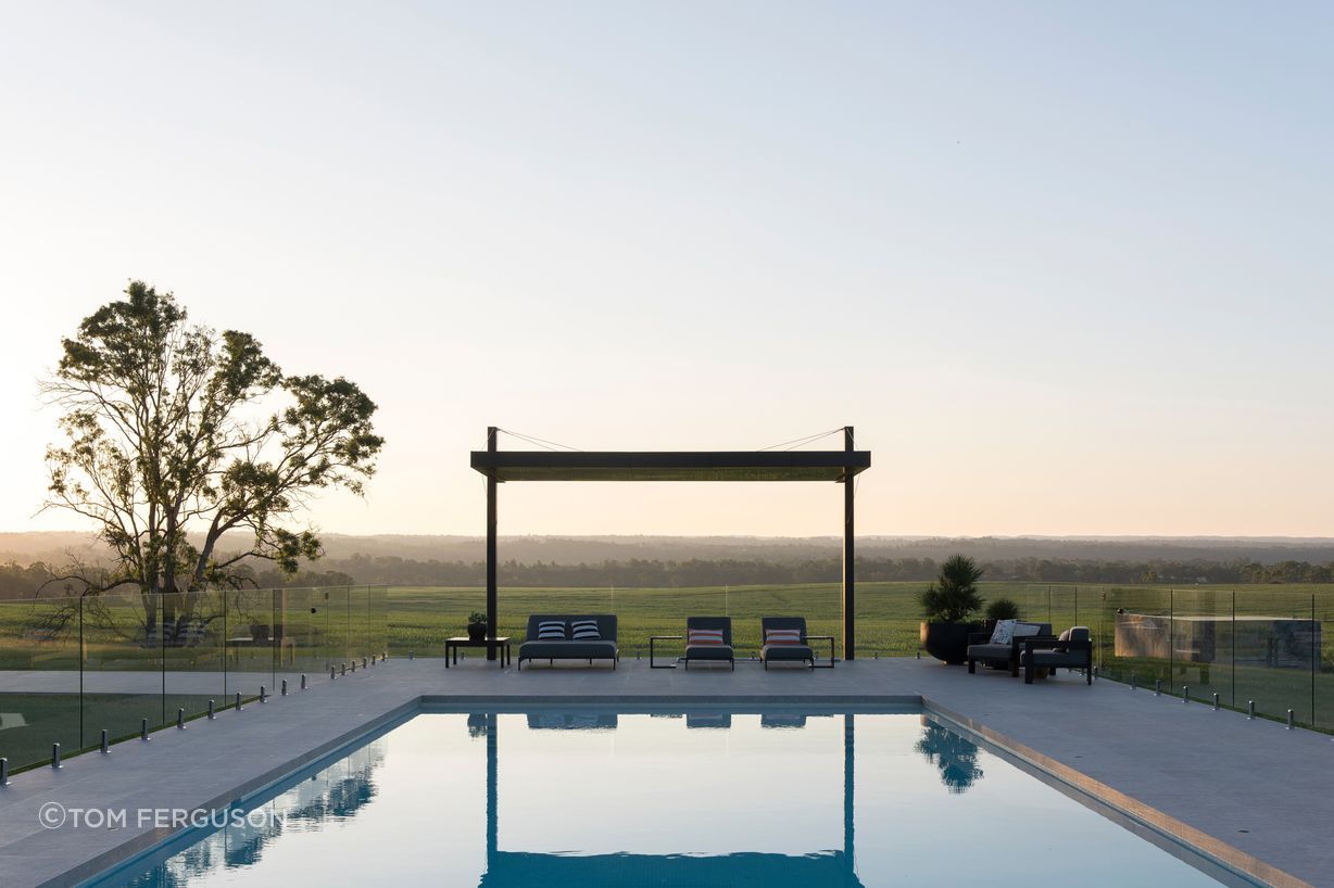 TFPhotoJ-MammoneCobbittyExteriors0633-EDITED.jpg