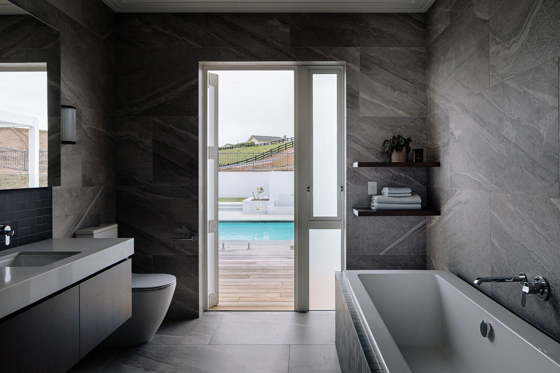 River House Family Bathroom