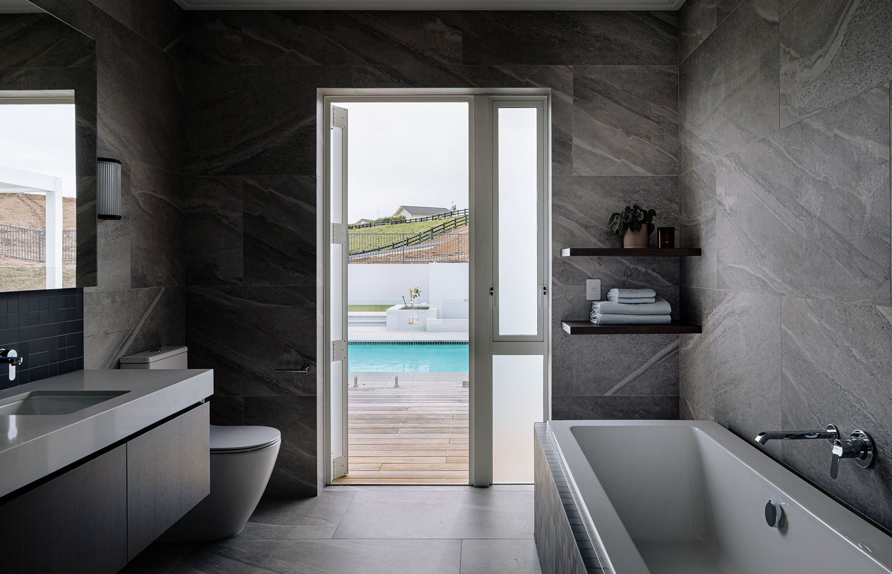 River House Family Bathroom