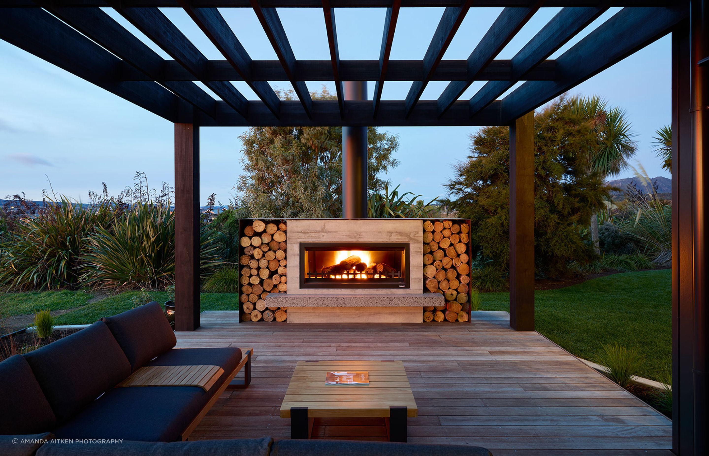 Tposhowhomeoutdoorfireplace.jpg