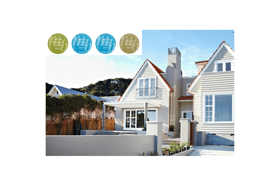Lowry Bay - Master Builder Awarded House