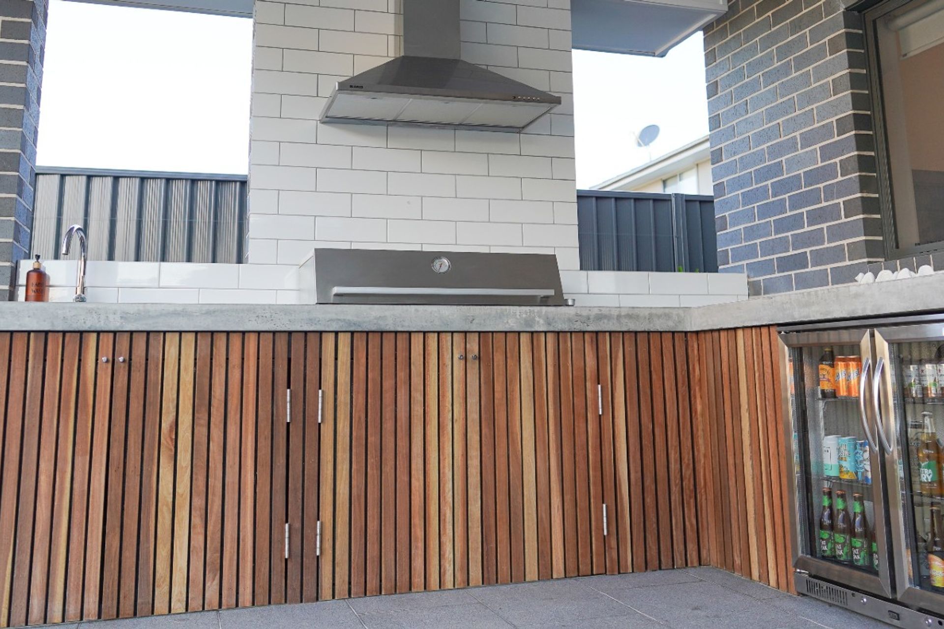 Silhouette Granite Flamed | Outside Indulgence