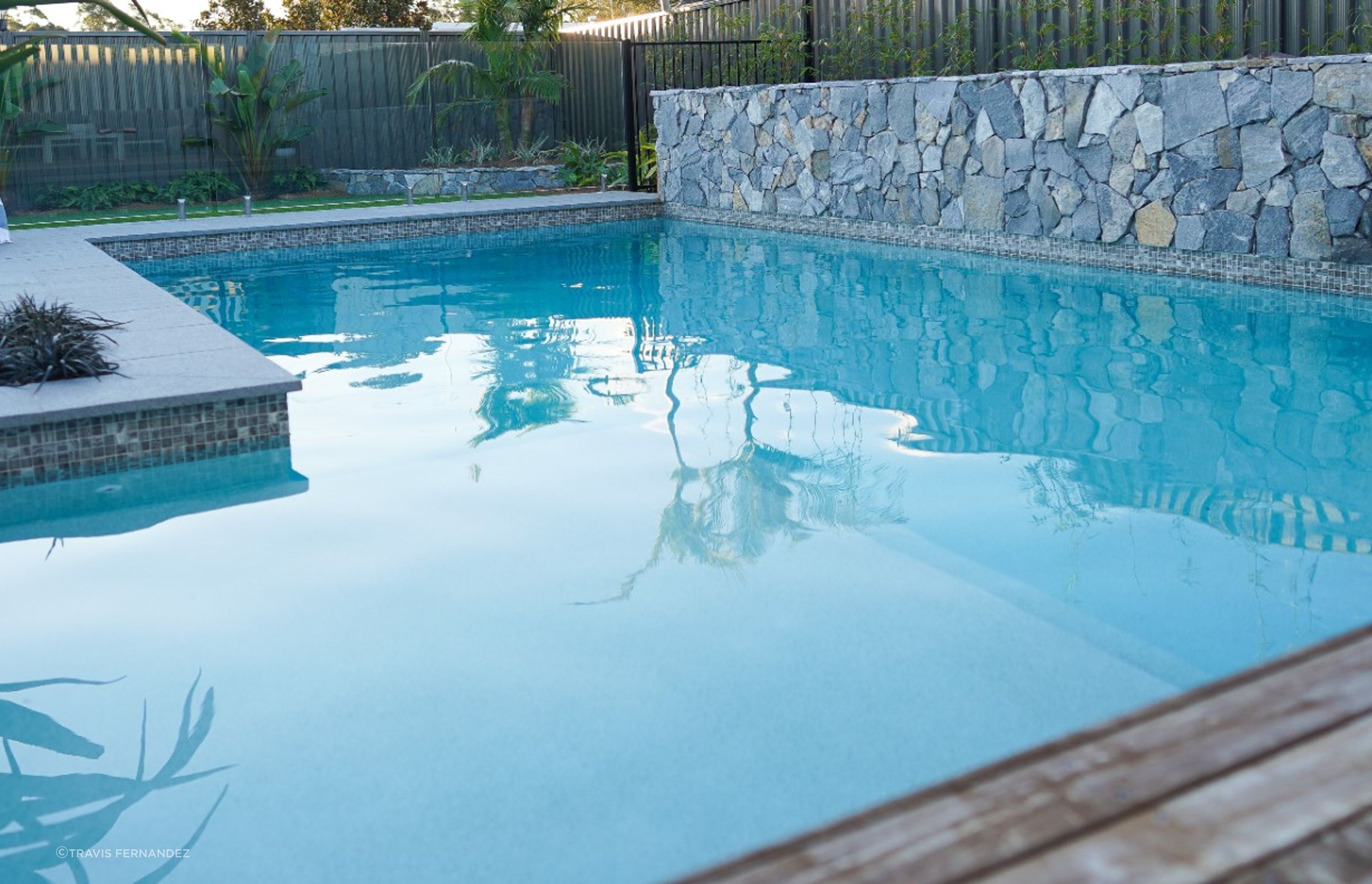 Silhouette Granite Flamed | Outside Indulgence