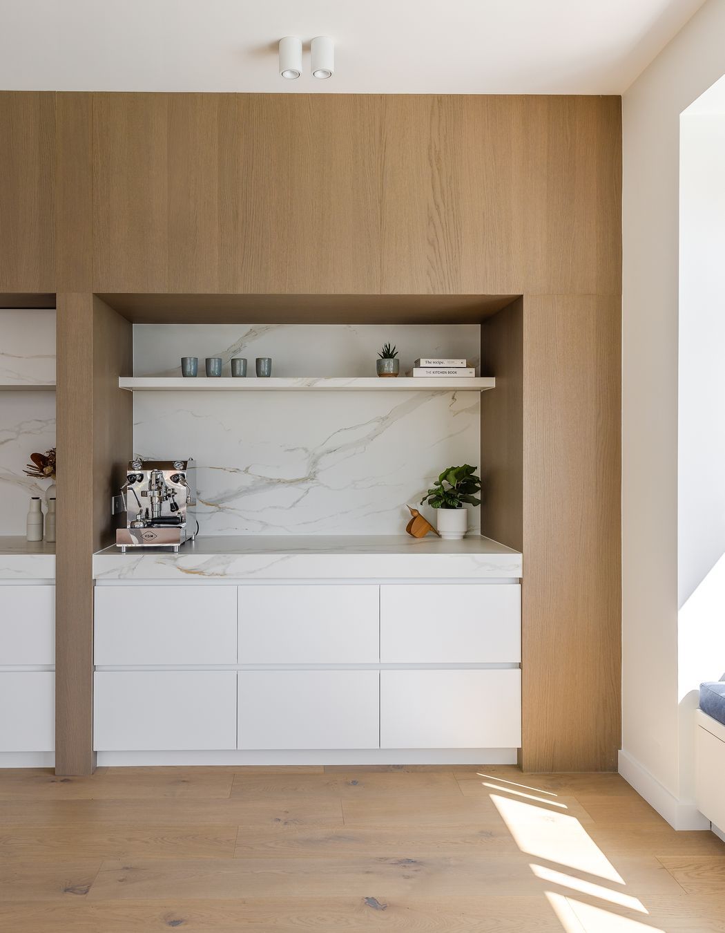Manhattan Oak Veneer