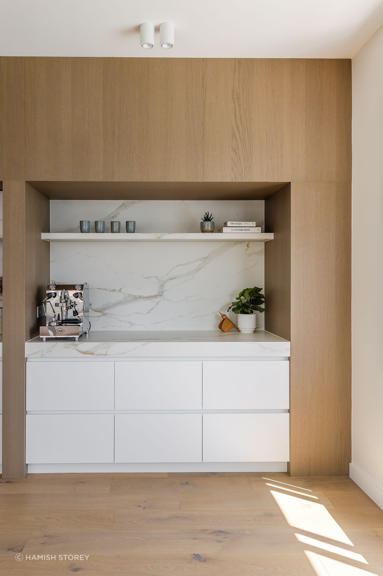 Manhattan Oak Veneer