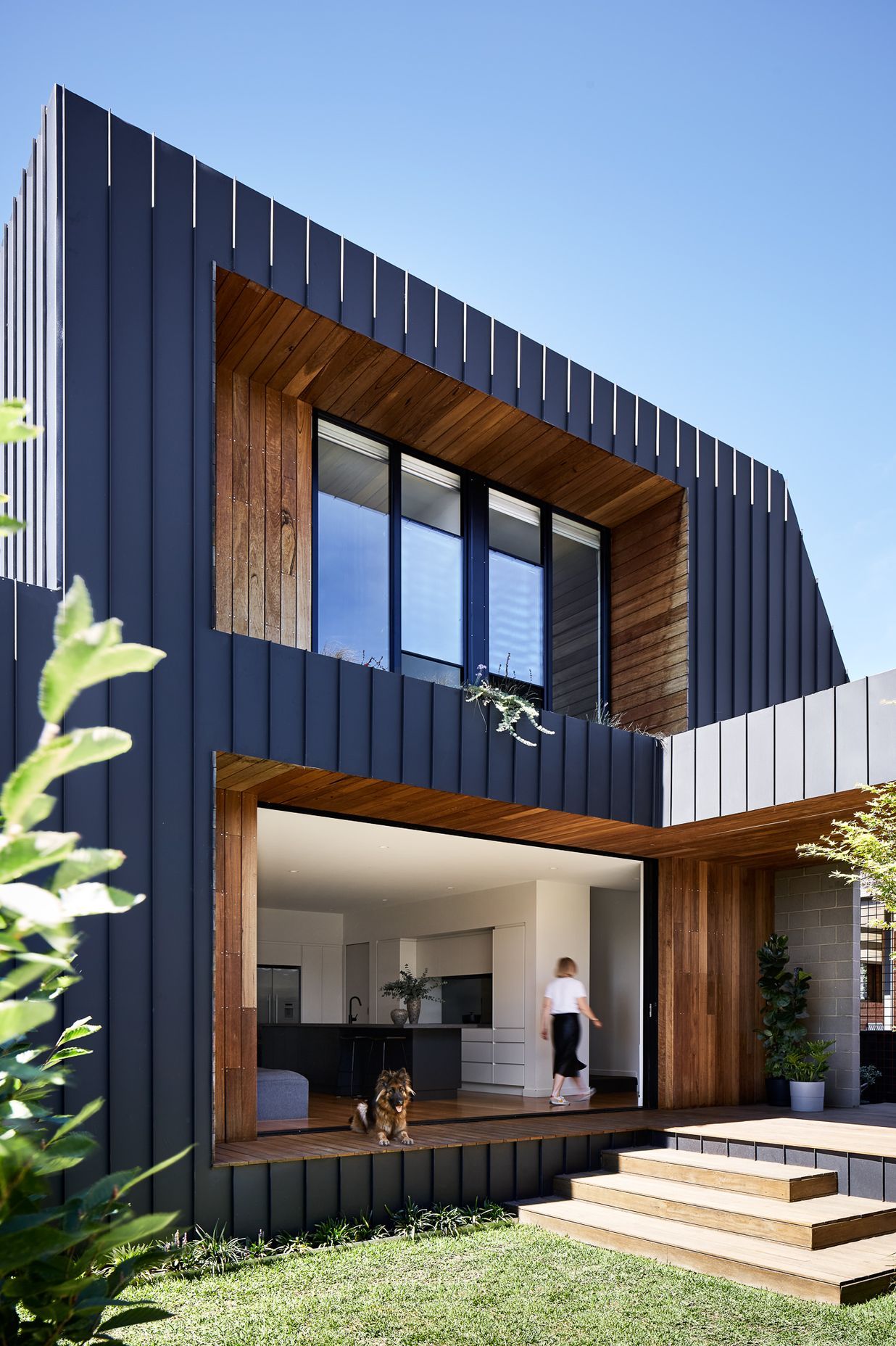 Coburg Freeboard House