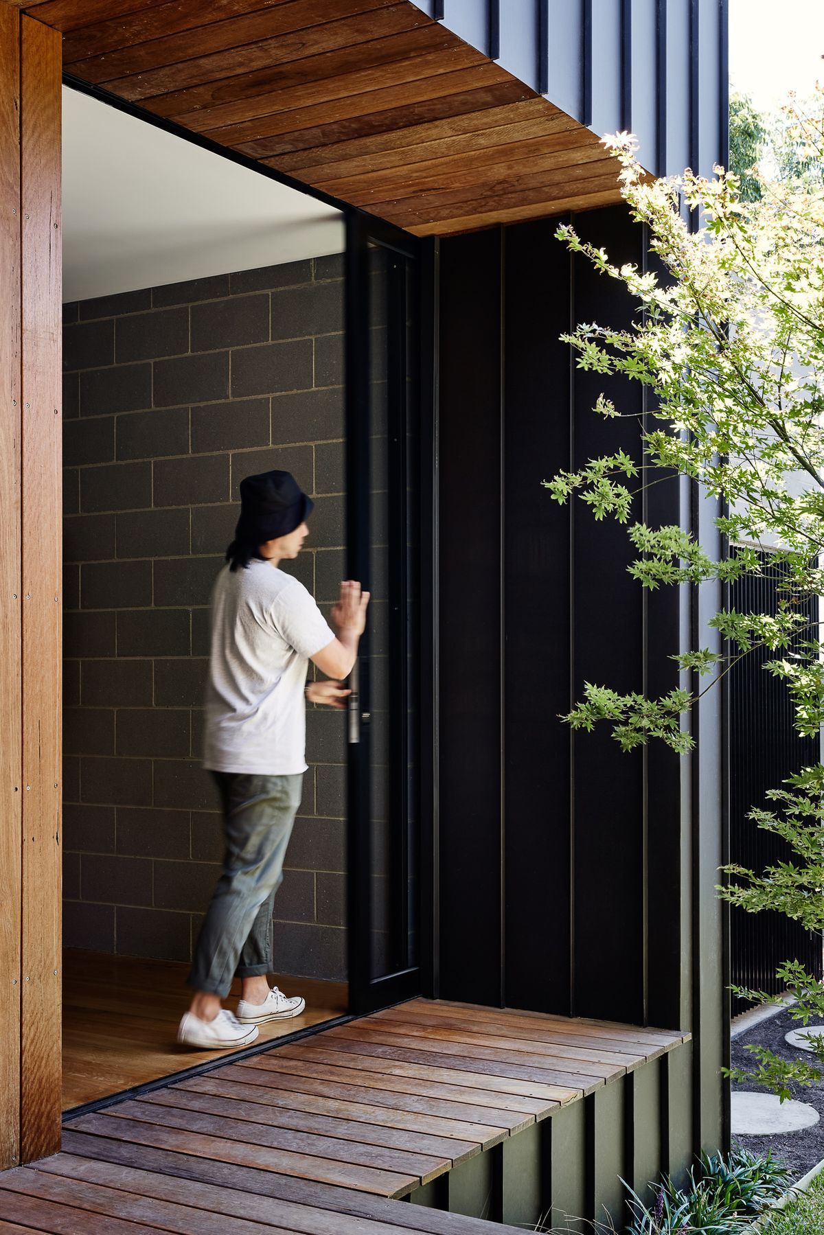 Coburg Freeboard House