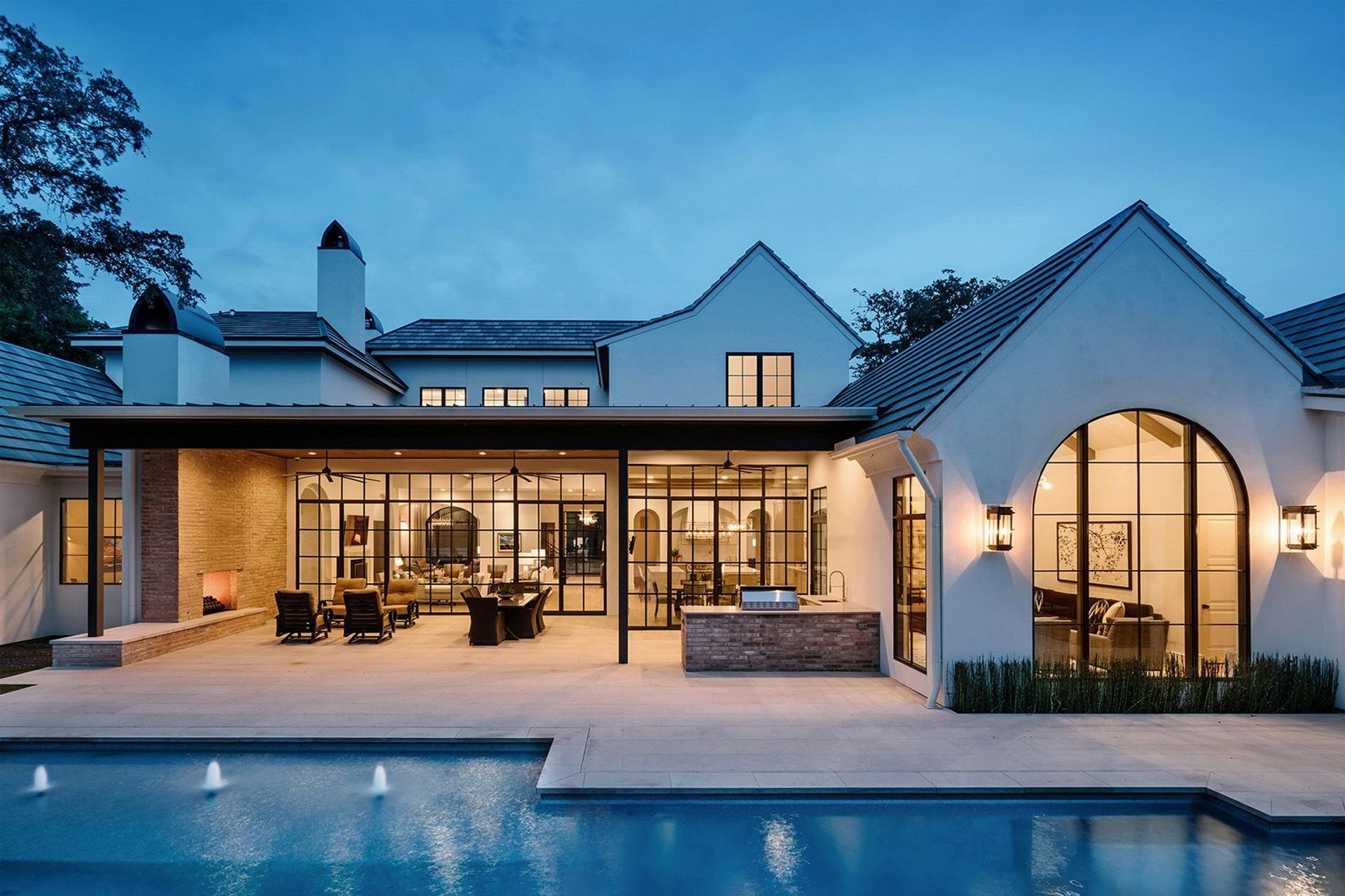 Wallis-Residence-Twilight-Rear-Exterior-ALIGN-Austin-Architects.jpg