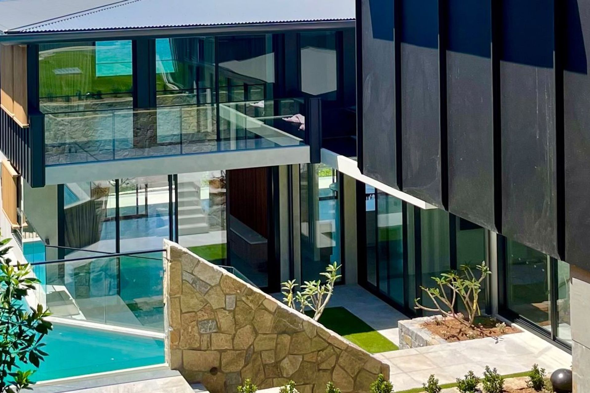 Quartz Look Porcelain Tiles | Keith Pike Associates | Lawson and Lovell