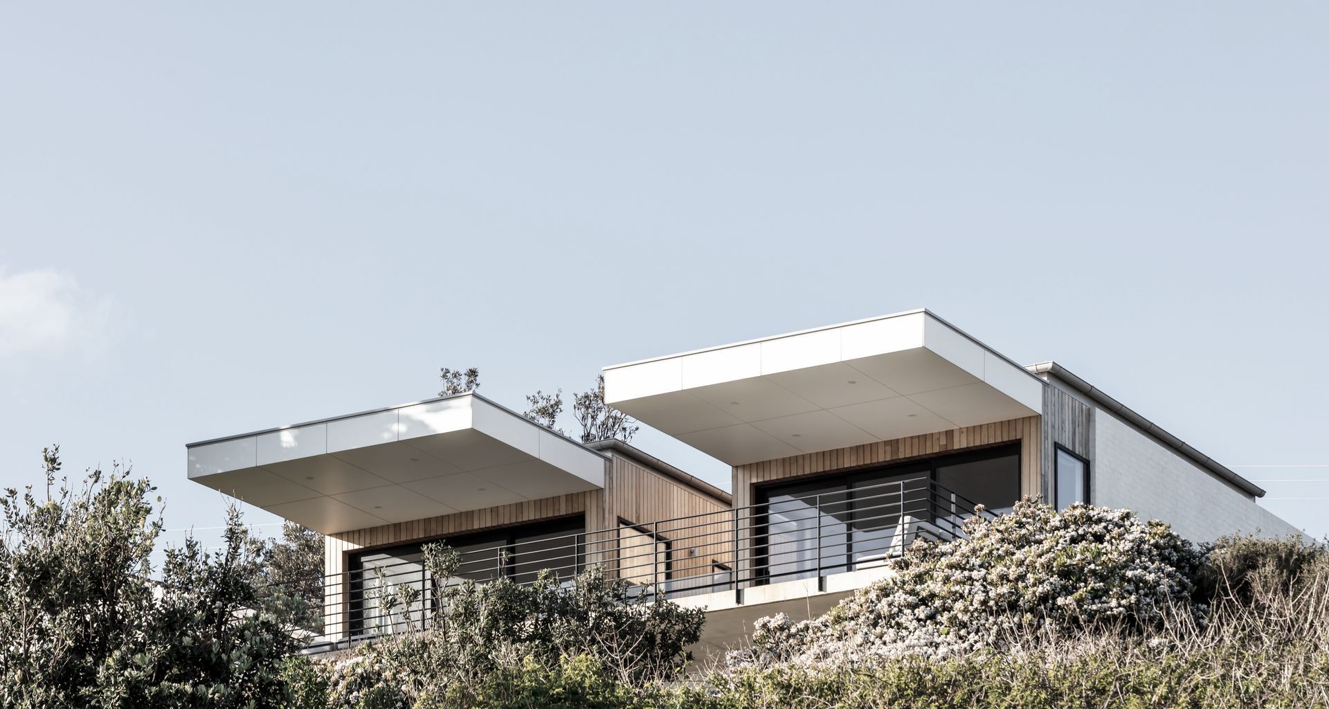 White & Timber House banner