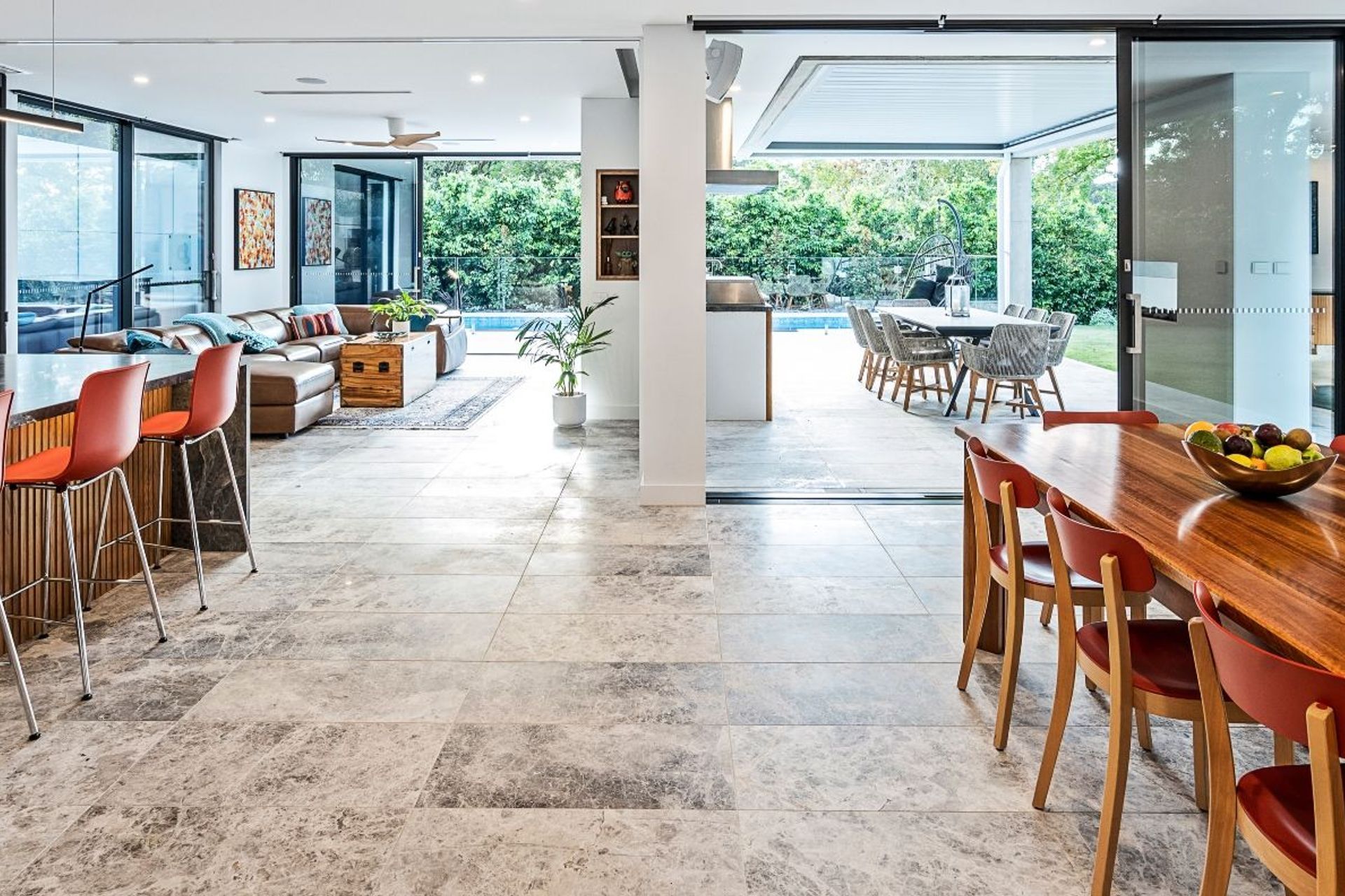 Manhattan Limestone | Chateau Architects + Builders