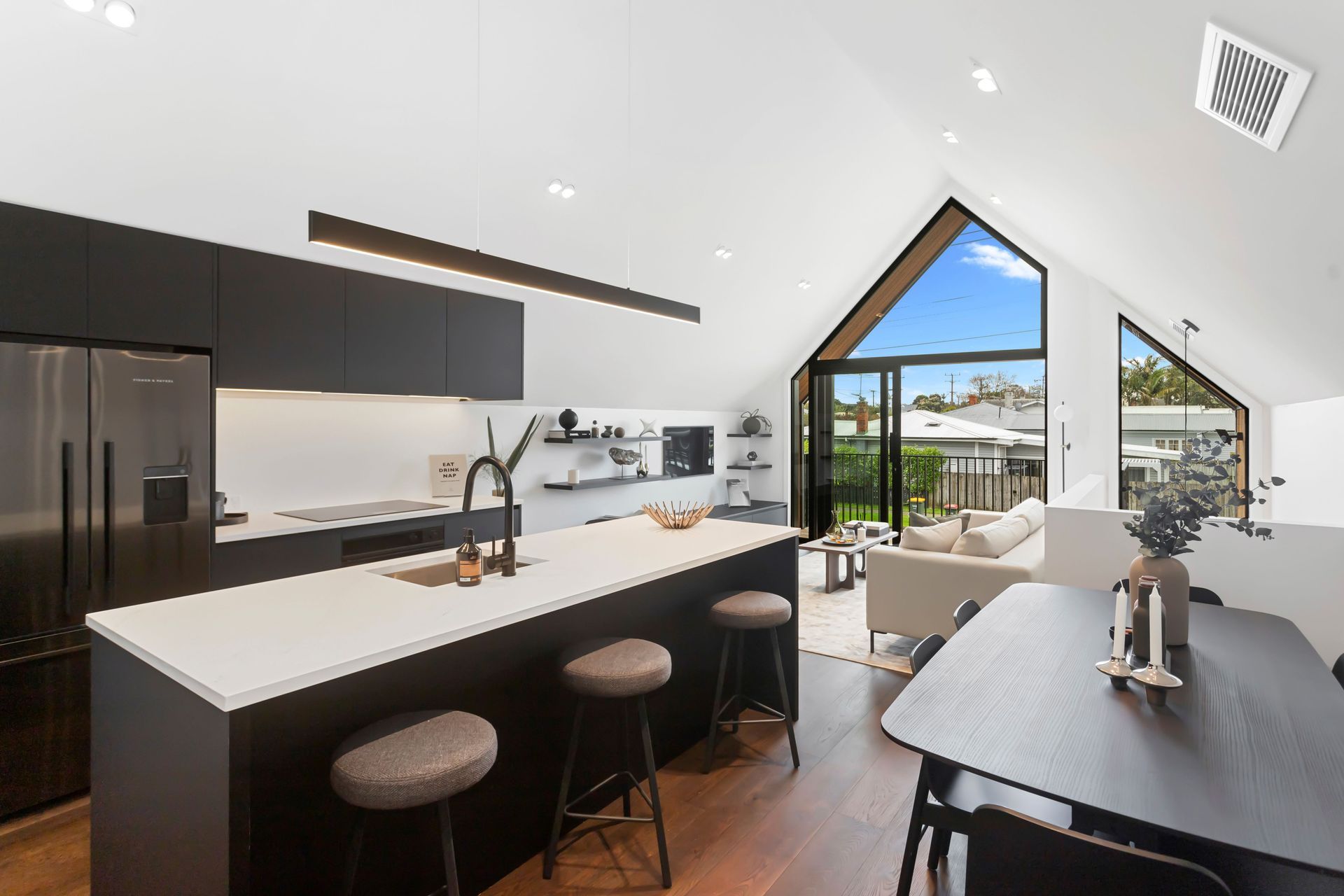 black-kitchen-builder-nz.jpg