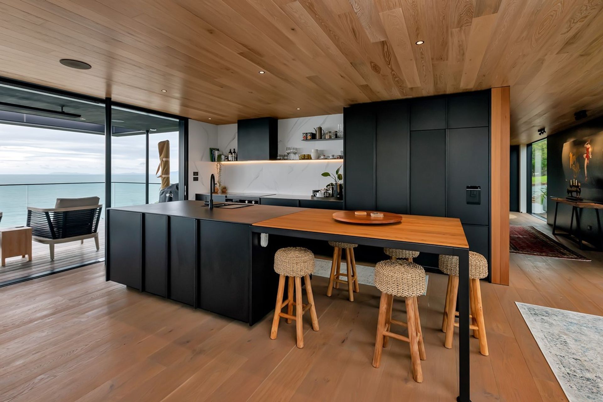 House Of The Year, Special Branch