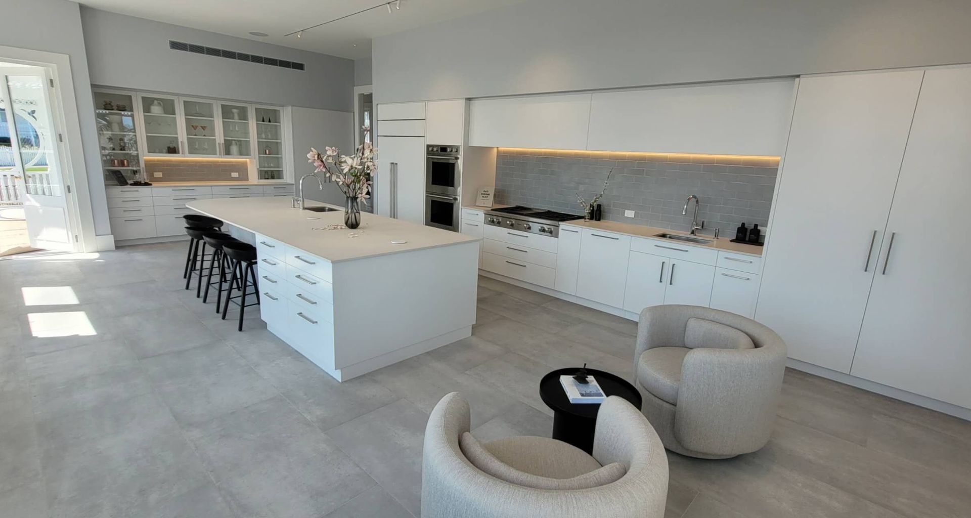 Damn Good Tiling - high end tiling banner