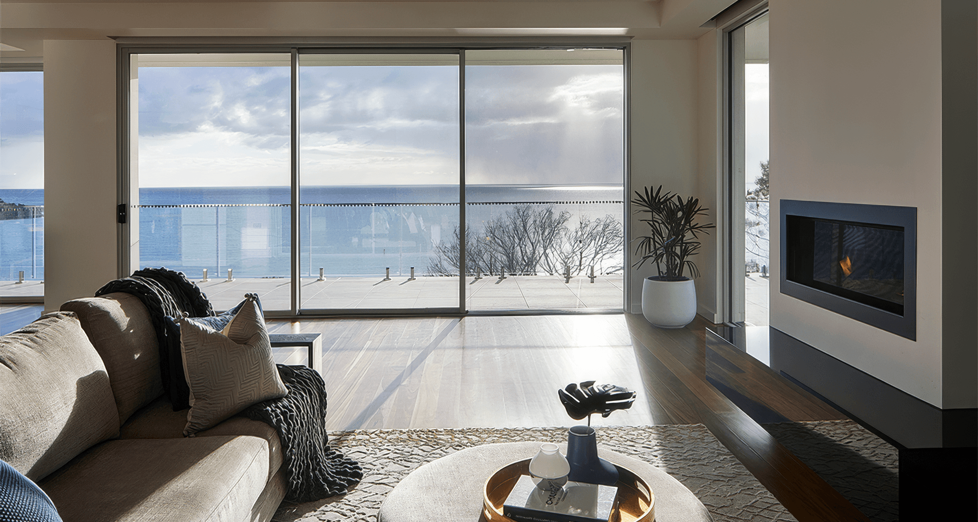 Contemporary Clifftop banner