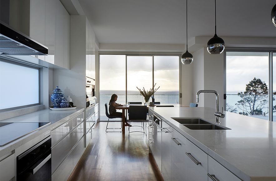 Contemporary Clifftop