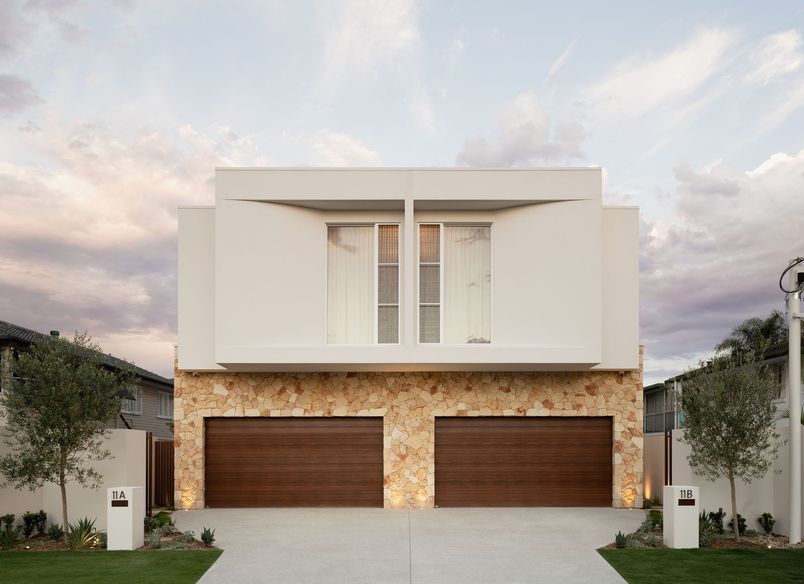 L A Y À facade | Comma Projects