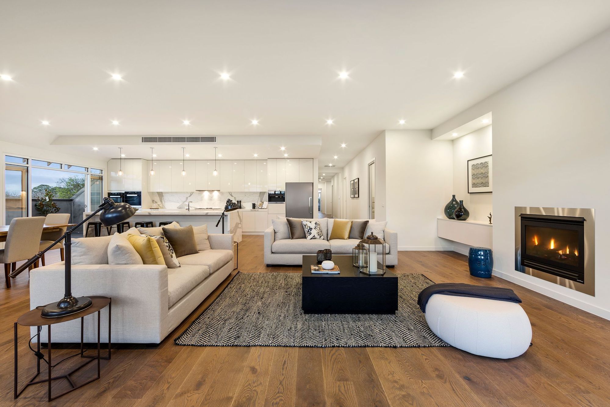 Burke Rd Penthouse