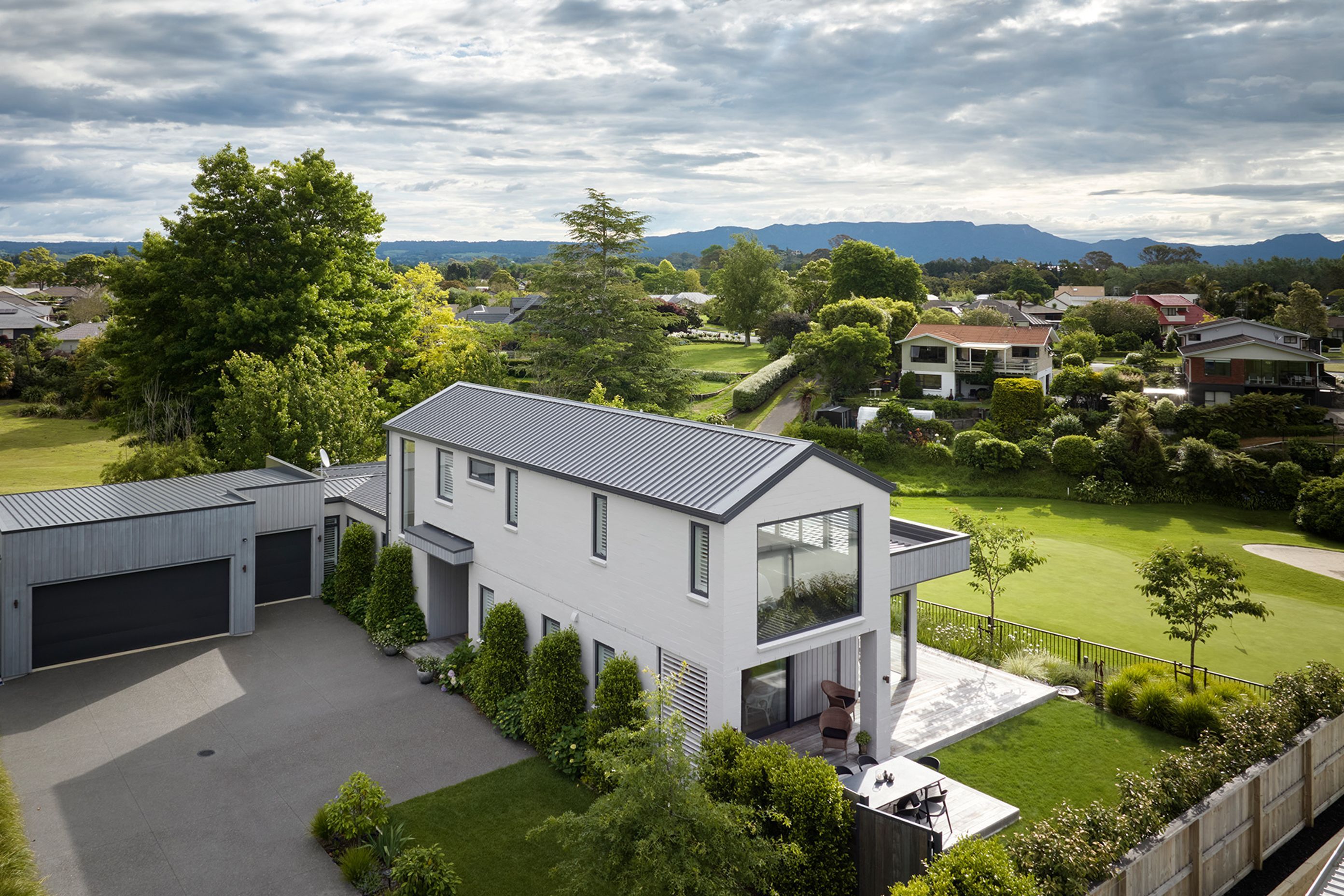 design-builders-paton-home-exterior-2.jpeg