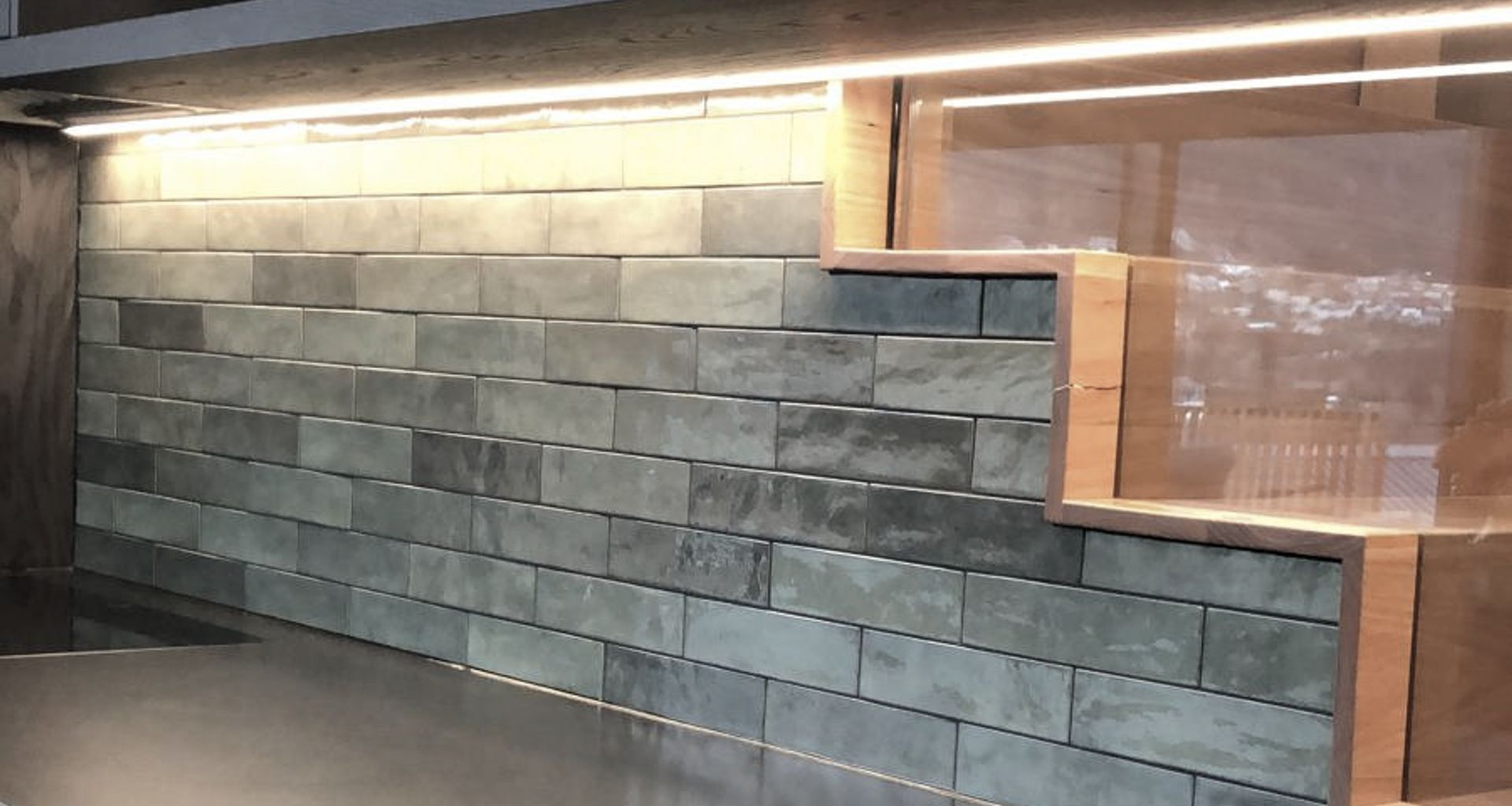 Kitchen and Laundry splashbacks - Kelvin Heights banner