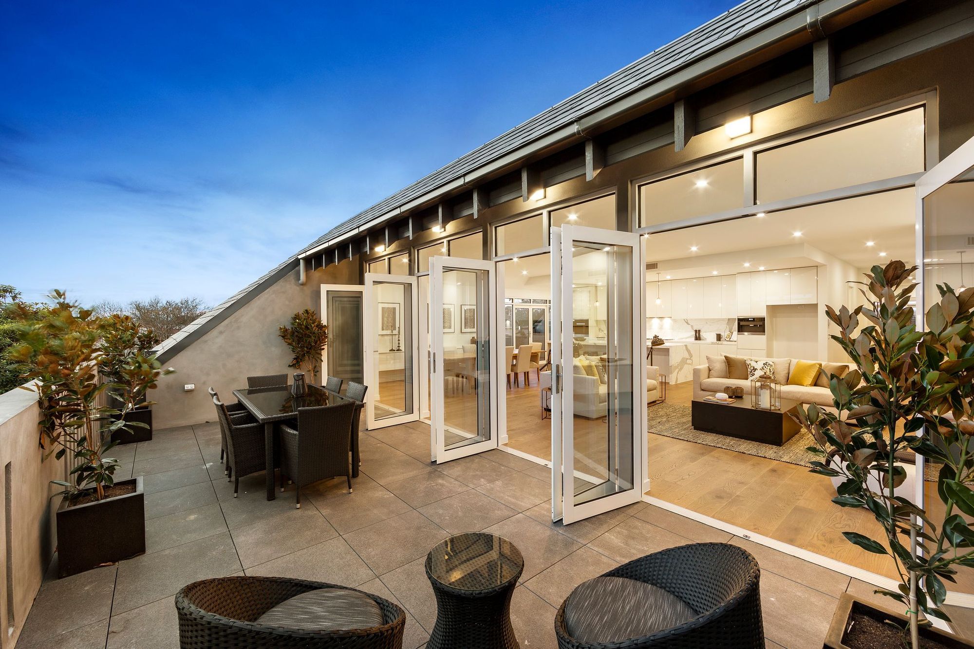 Burke Rd Penthouse