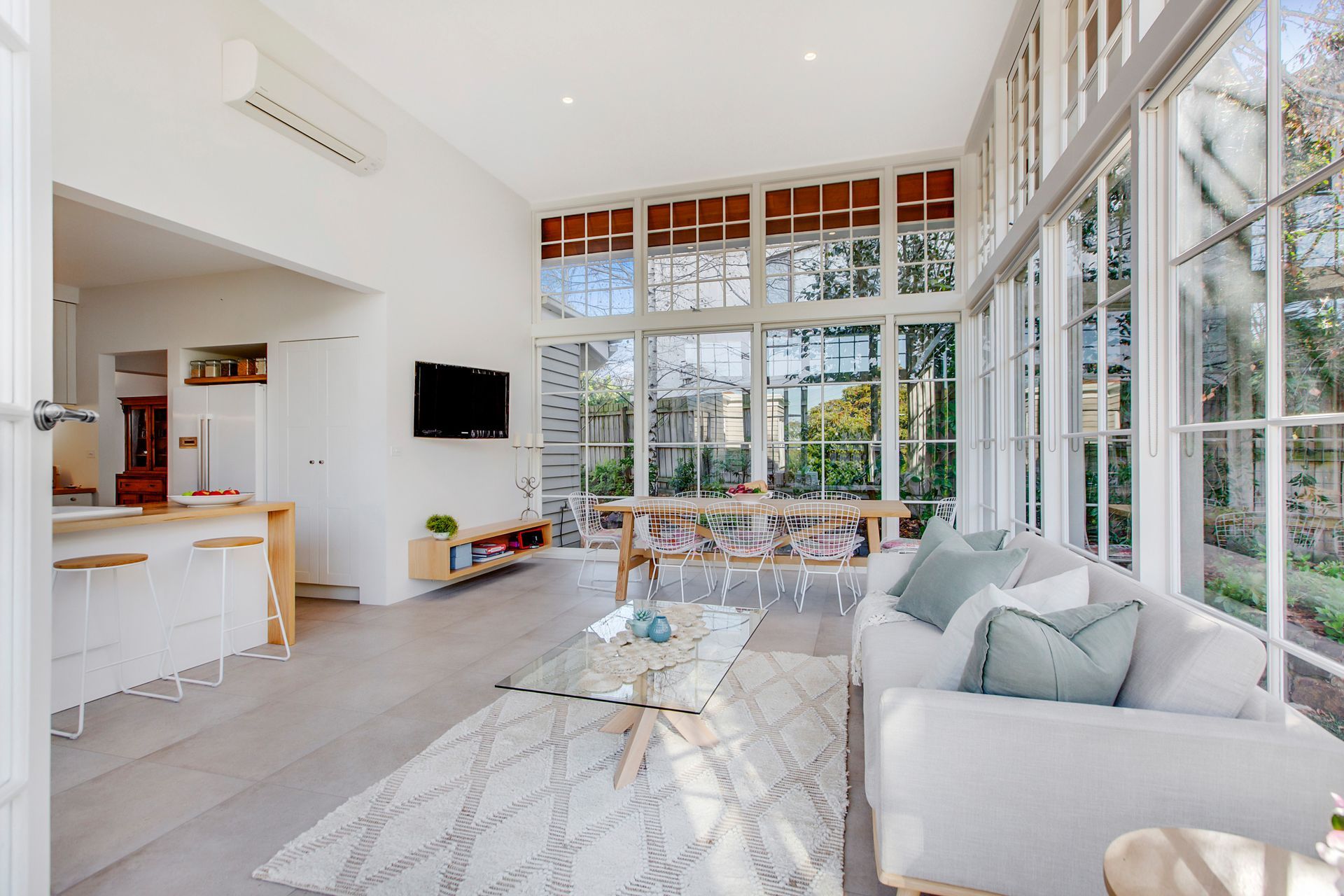 ##^^Balocombe St. Mornington