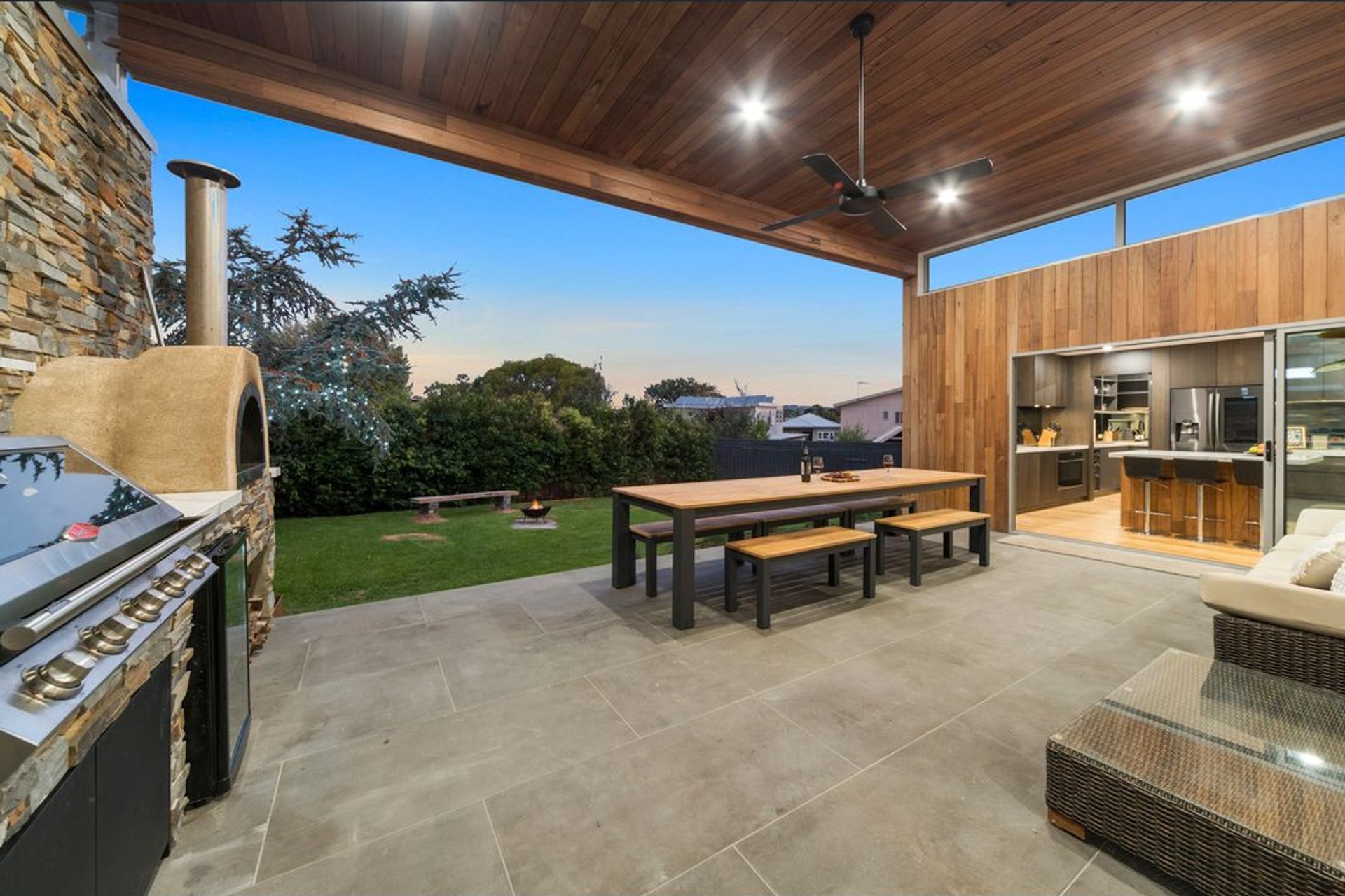 ##^^Omuna Court, Safety Beach