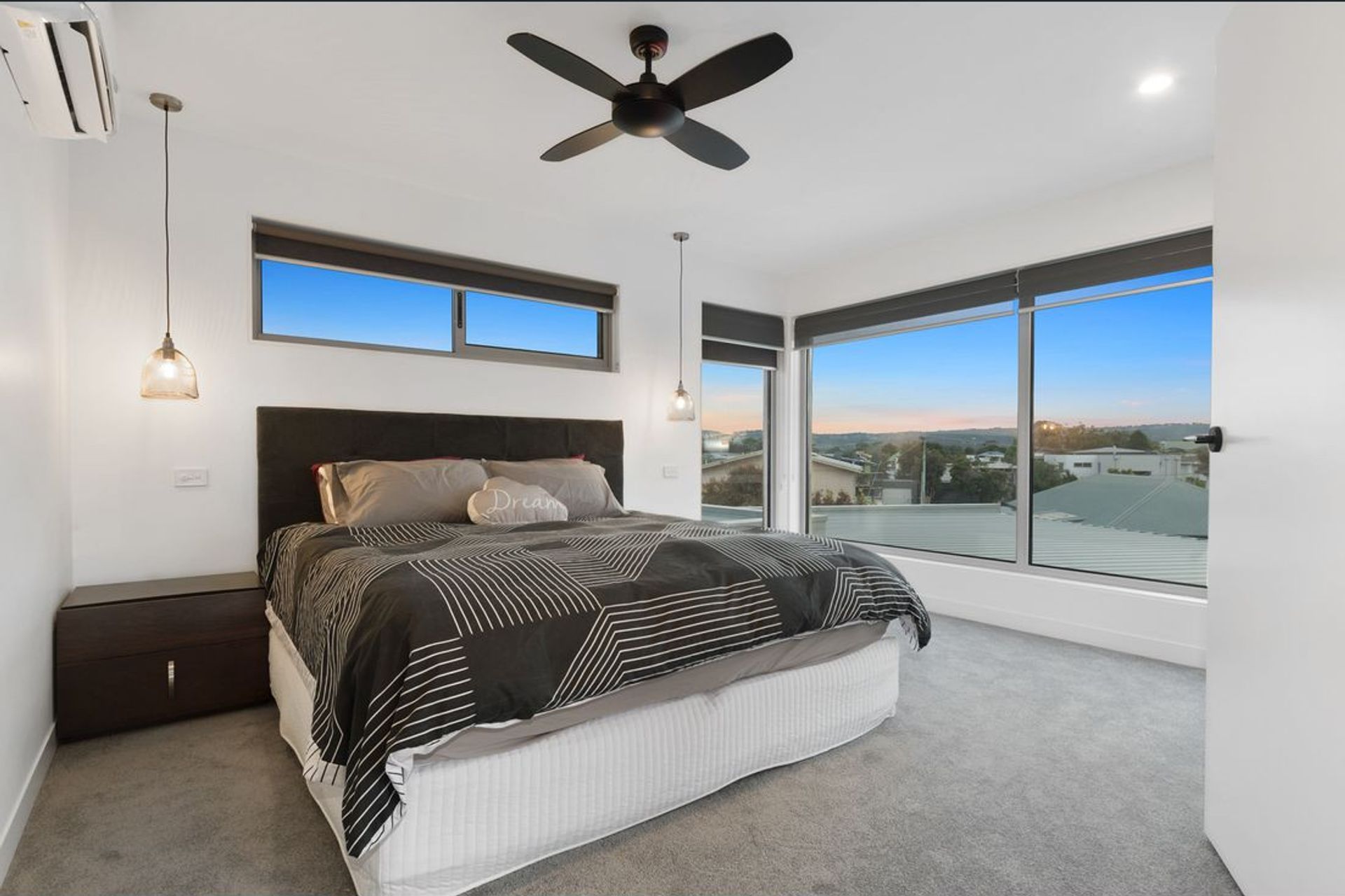 ##^^Omuna Court, Safety Beach