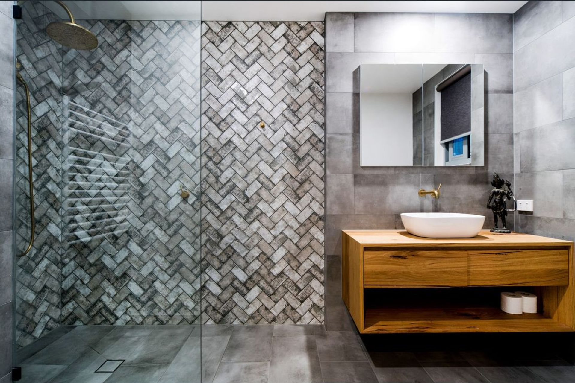 ##^^Omuna Court, Safety Beach