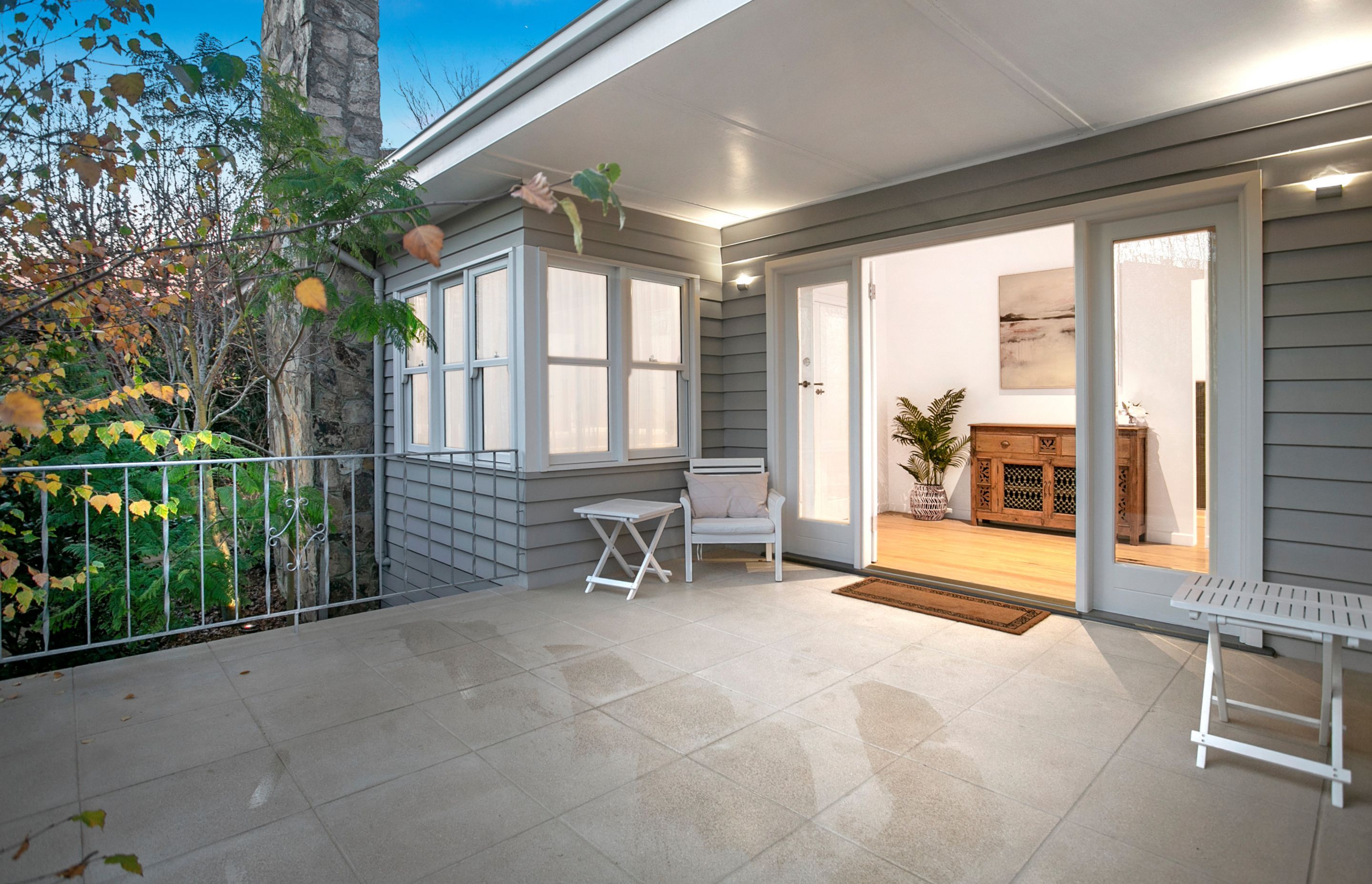 ##^^Balocombe St. Mornington