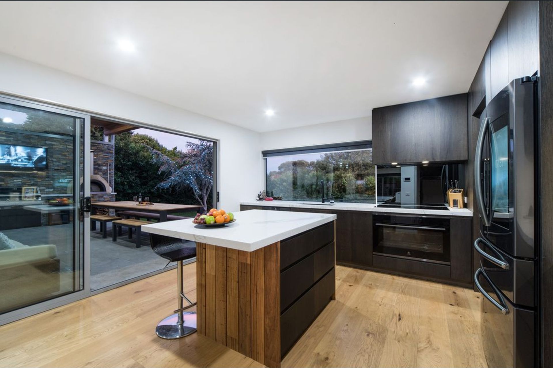 ##^^Omuna Court, Safety Beach