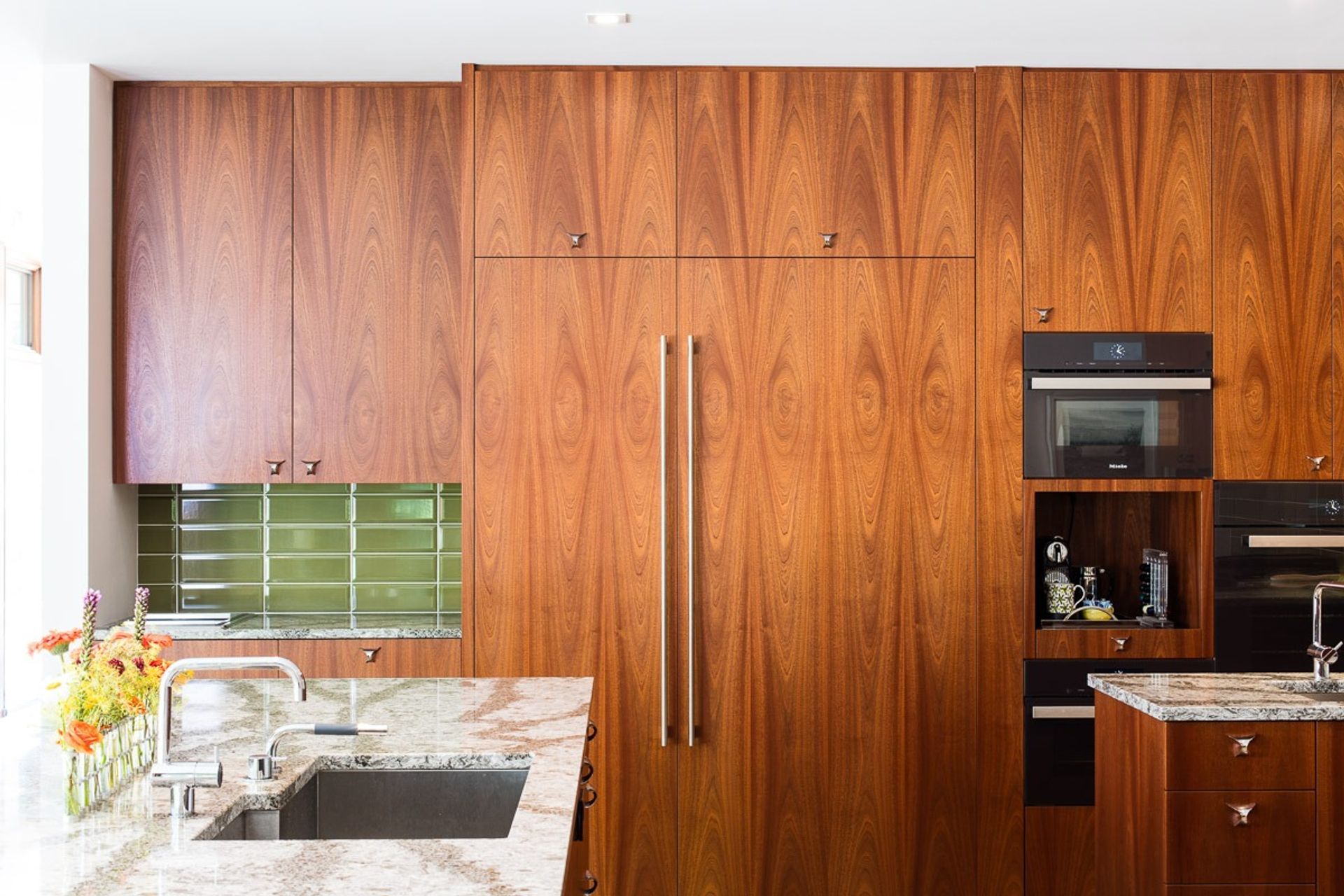 imgi13Lucid-Mid-Century-Modern-8594.jpg