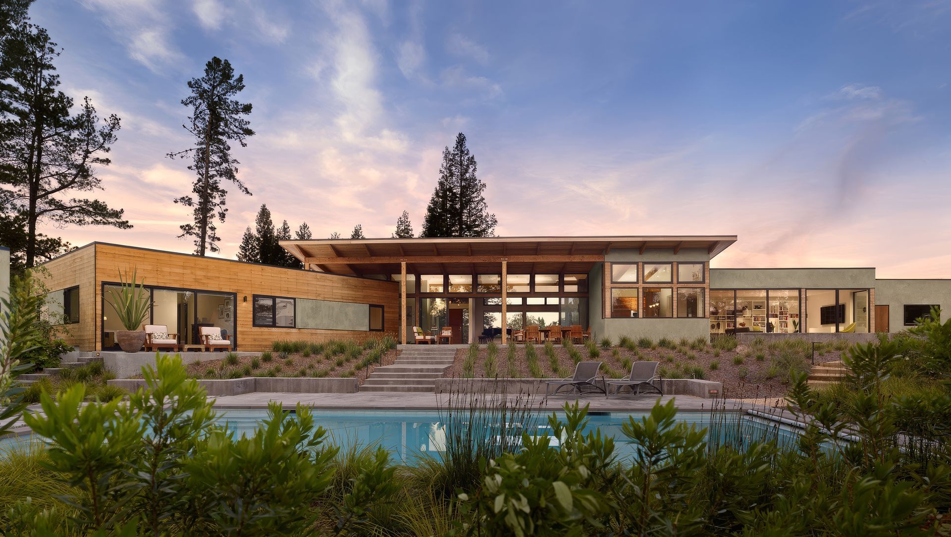 Golden Oak Residence banner
