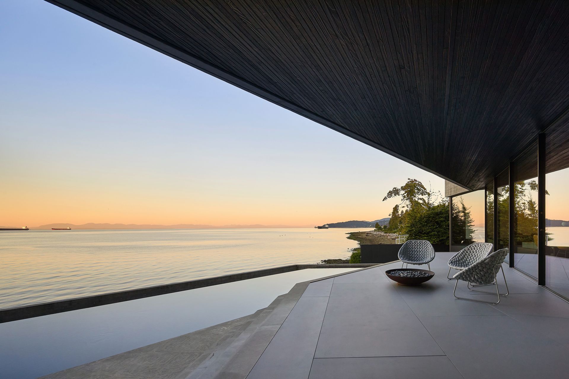 imgi17MBMHWest-Vancouver-HouseHufton-Crow002-cropped.jpg
