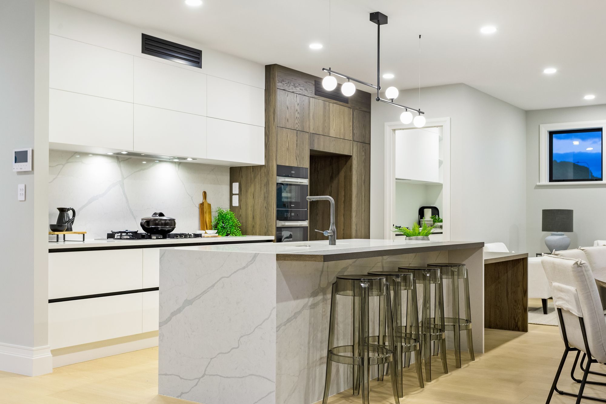 kitchen-v14.jpg