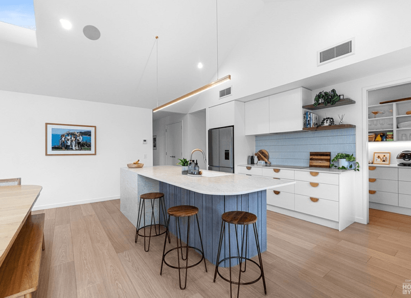 Sentinel Homes Hamilton & Waikato- Quick-Step Perspective Nature Flooring