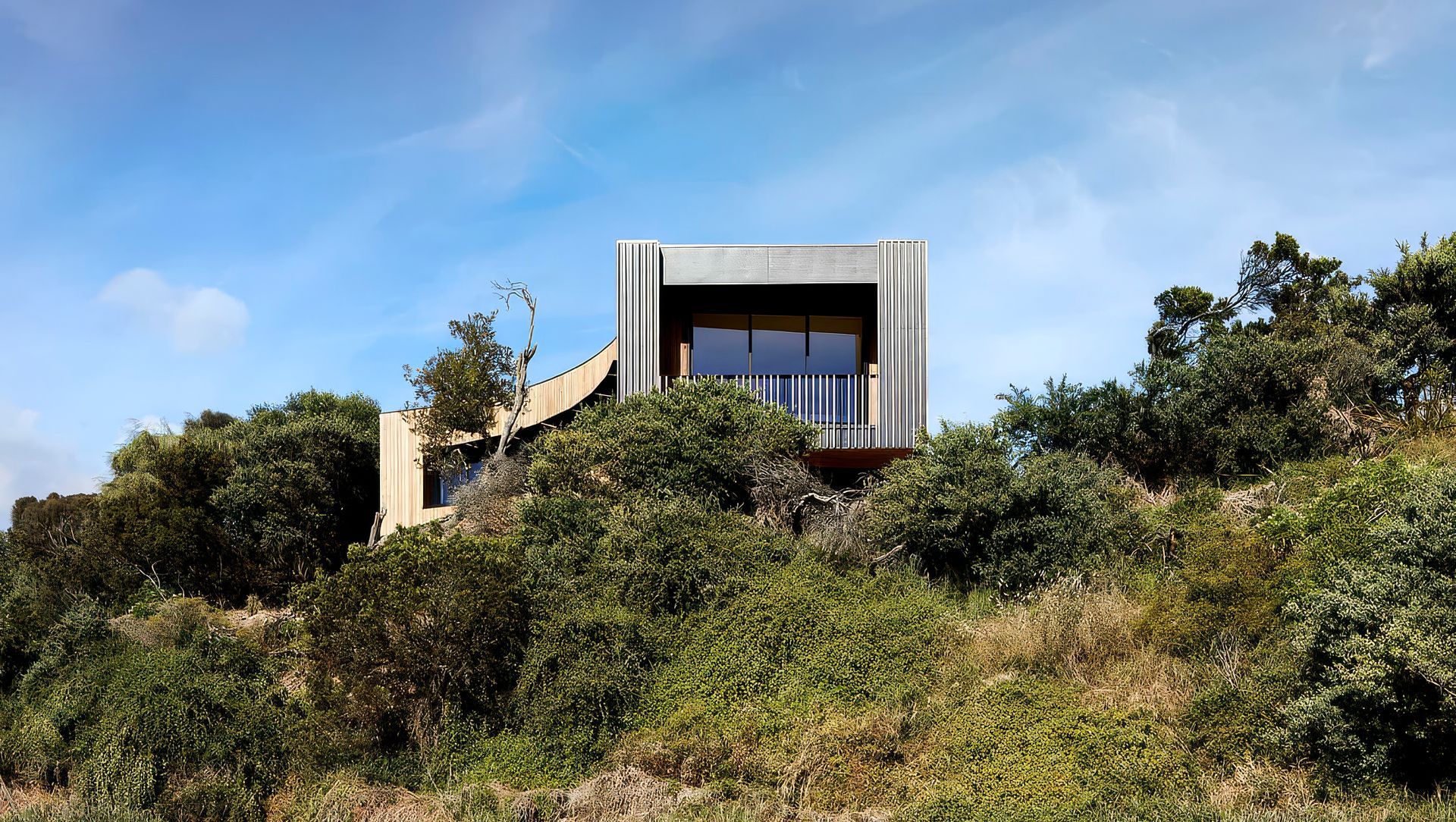 Hide House at Venus Bay banner