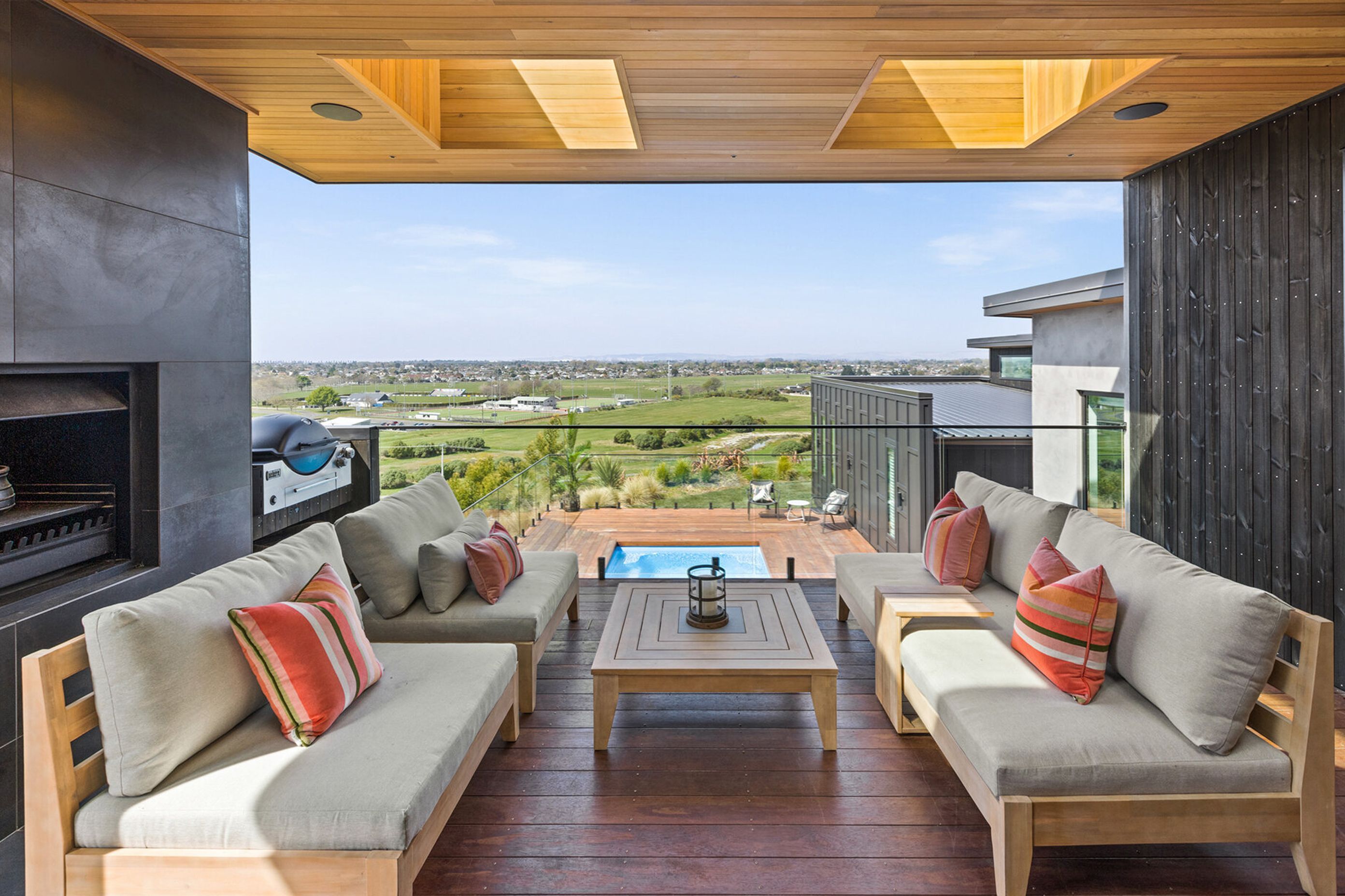 napier-showhome-deck-2.jpg