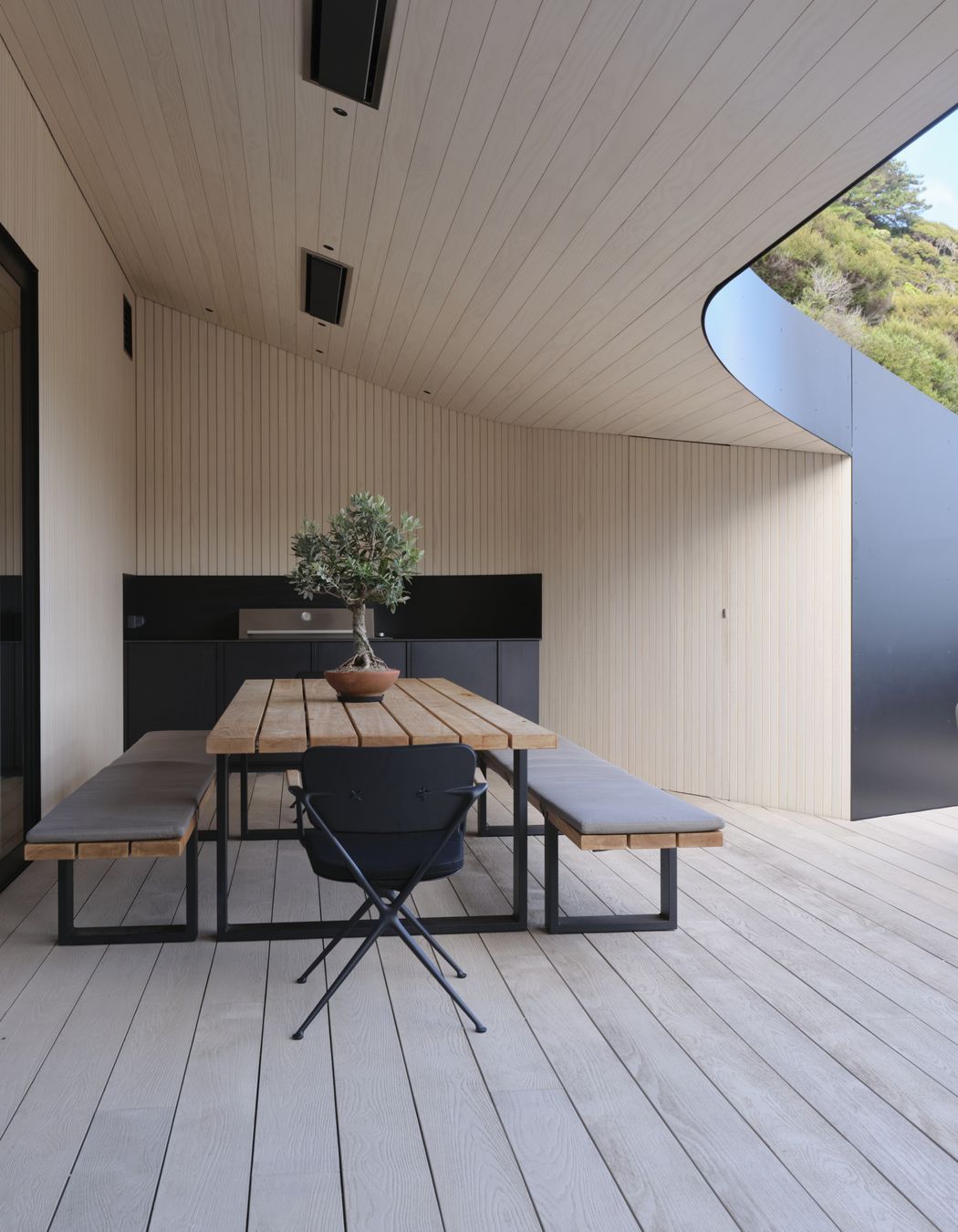 outdoor-seating.jpg