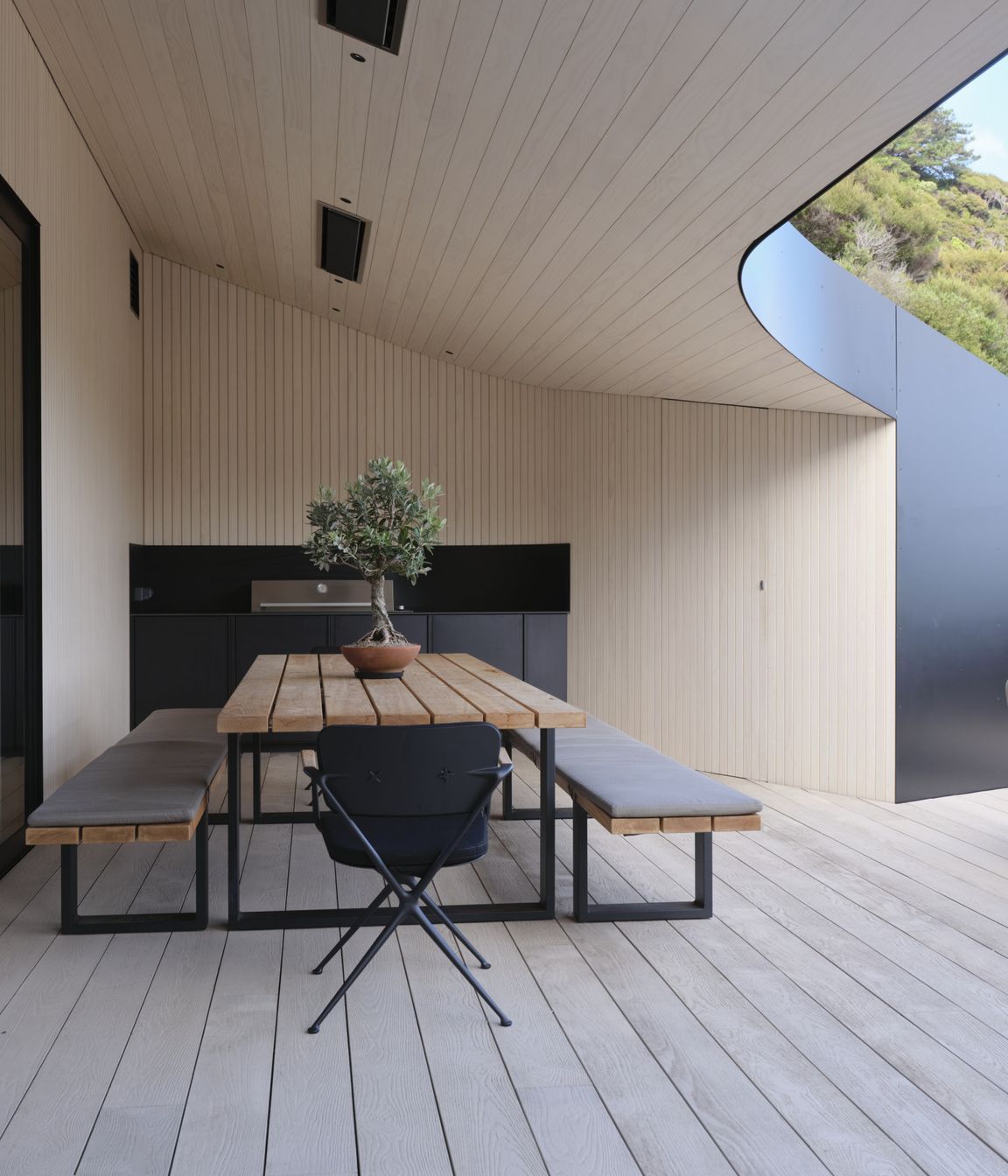 outdoor-seating.jpg