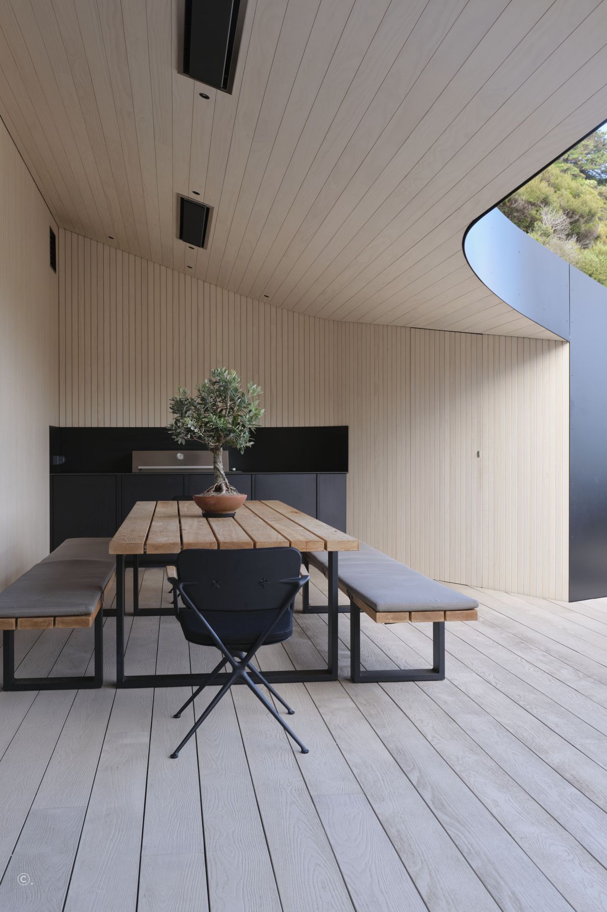 outdoor-seating.jpg