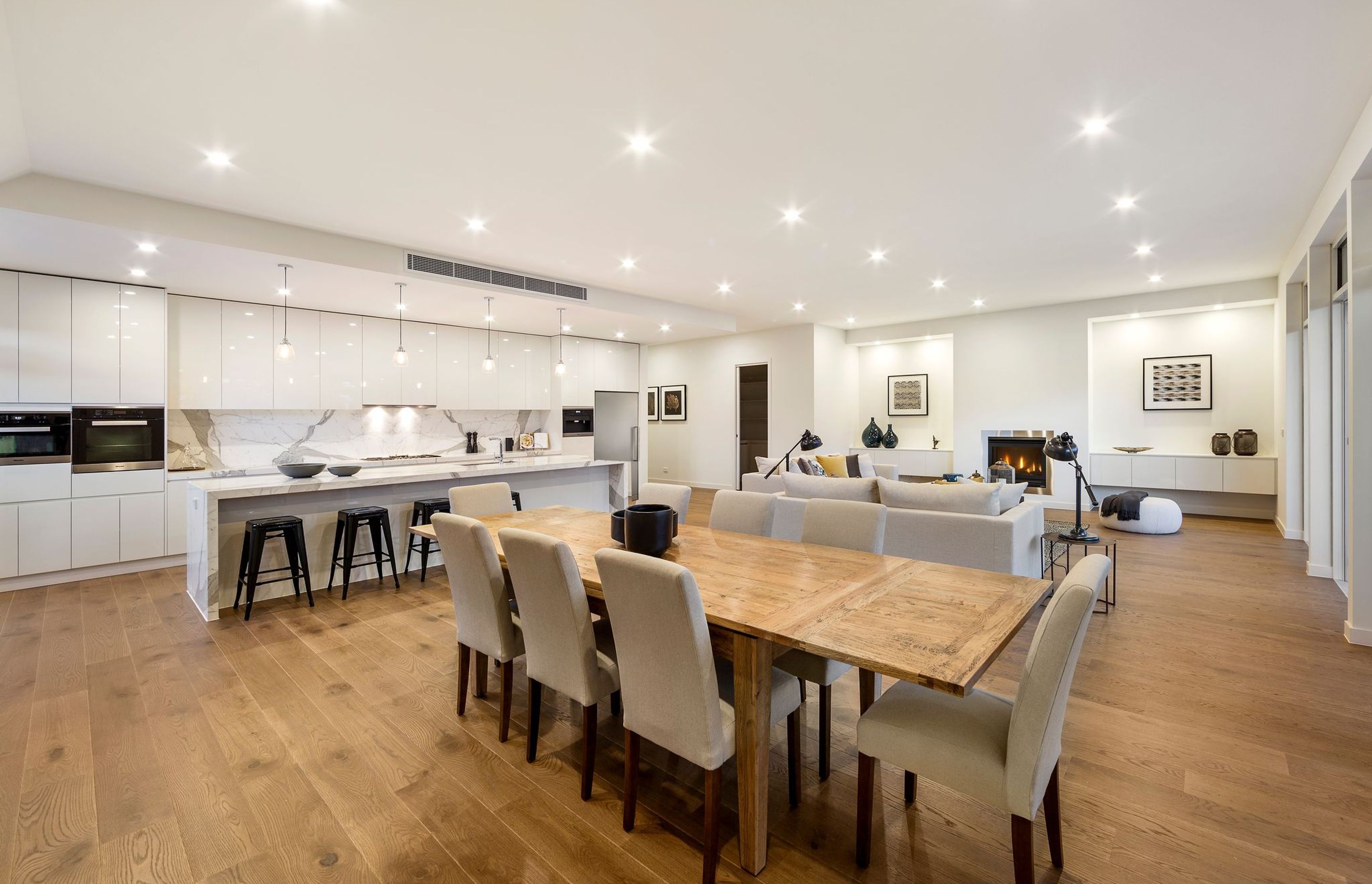 Burke Rd Penthouse