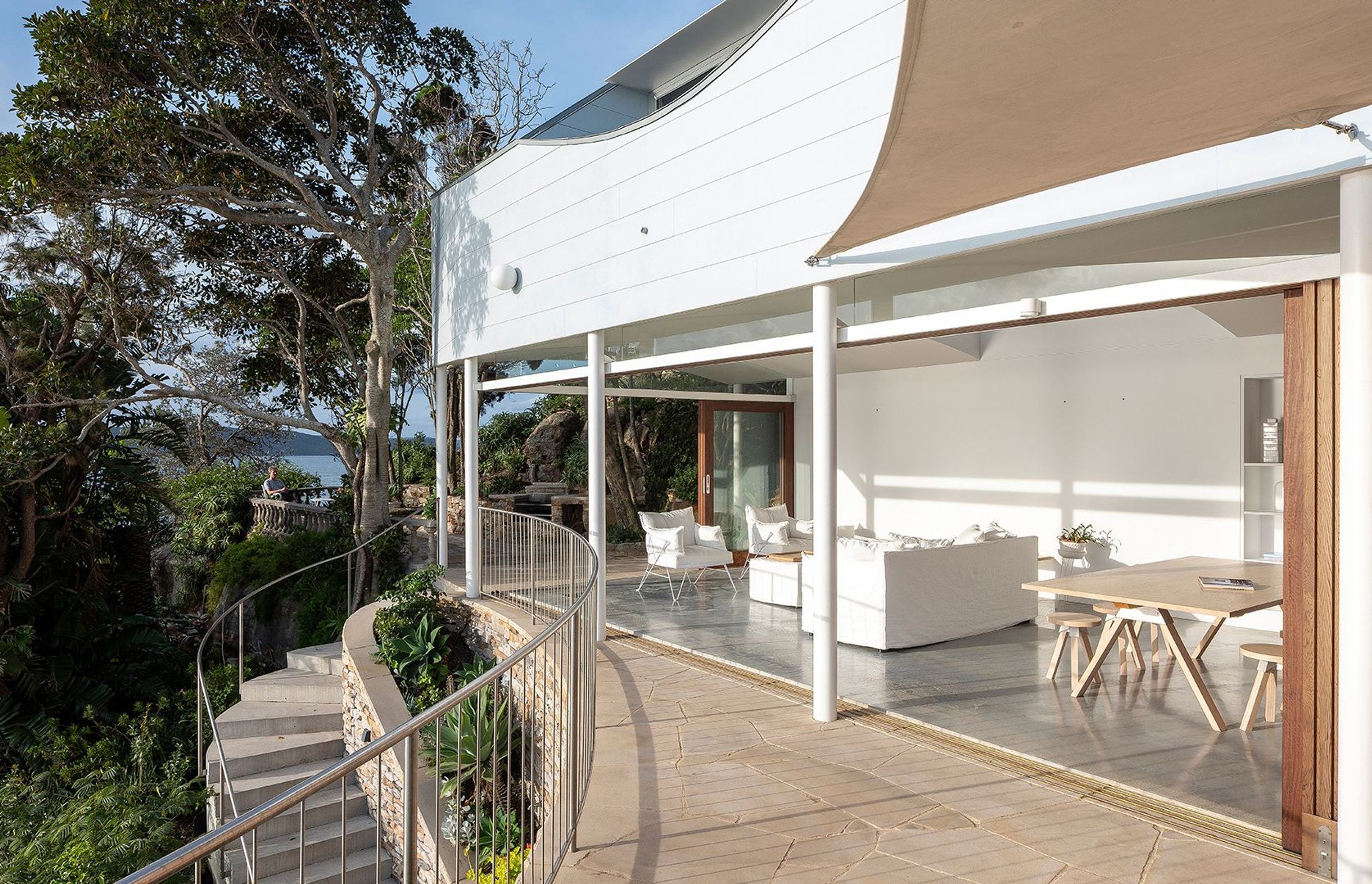 Barrenjoey Road, Palm Beach