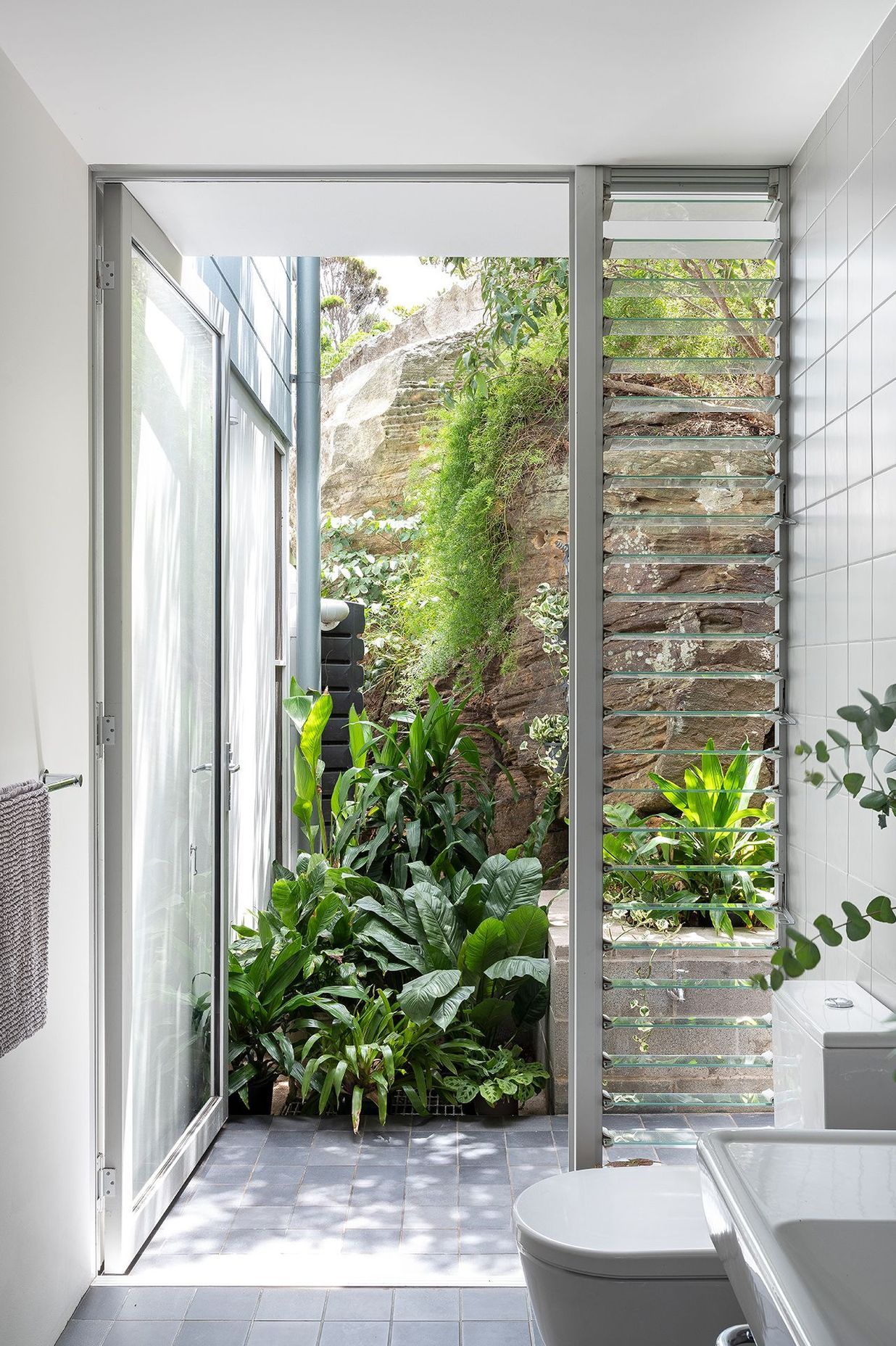 Barrenjoey Road, Palm Beach