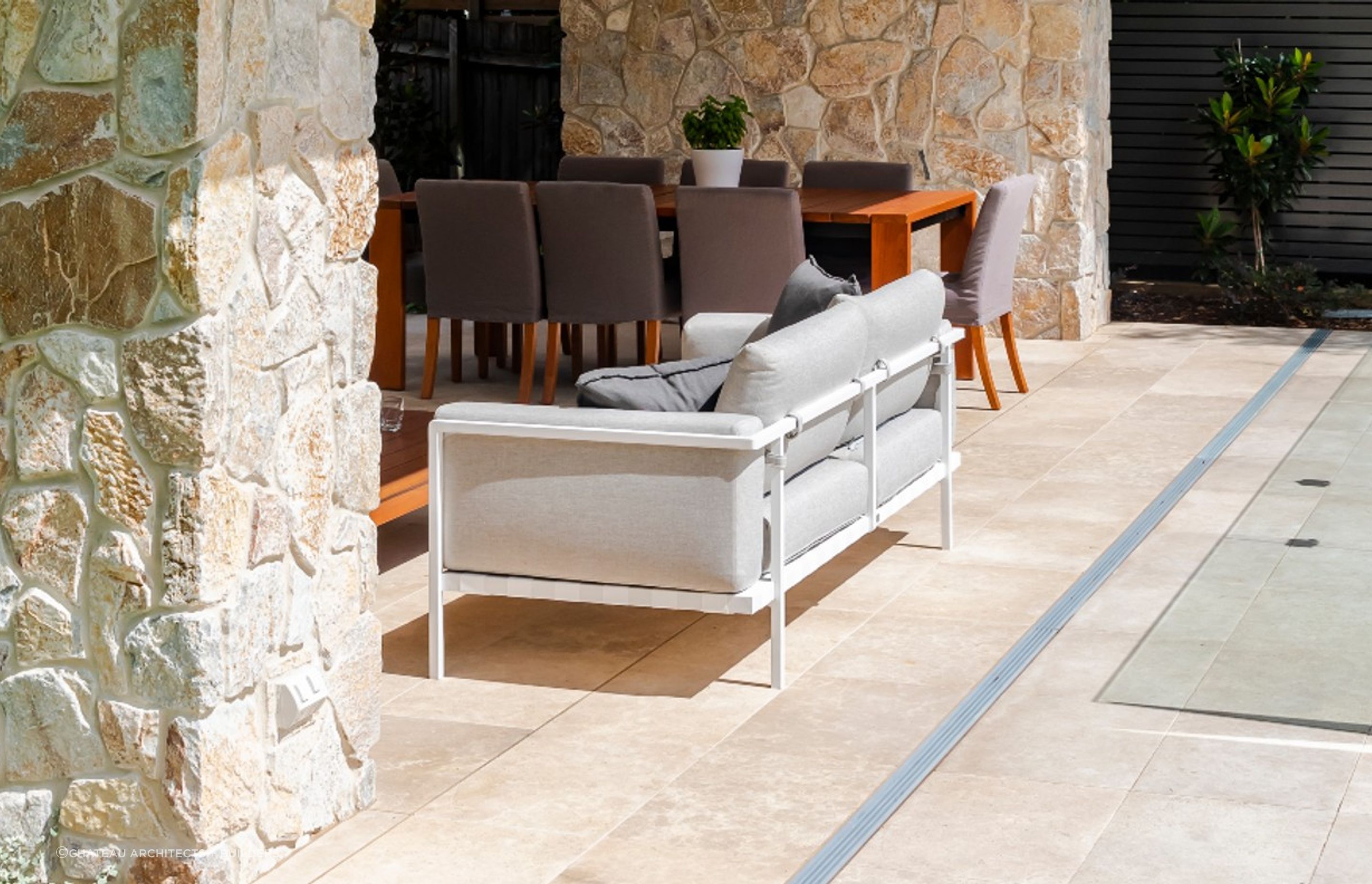 Lavarosa Limestone | Summit Wall Cladding | Chateau Architects + Builders | Crystal Pools | Green Coast Landscapers | Think Outside Gardens | One Four Interiors
