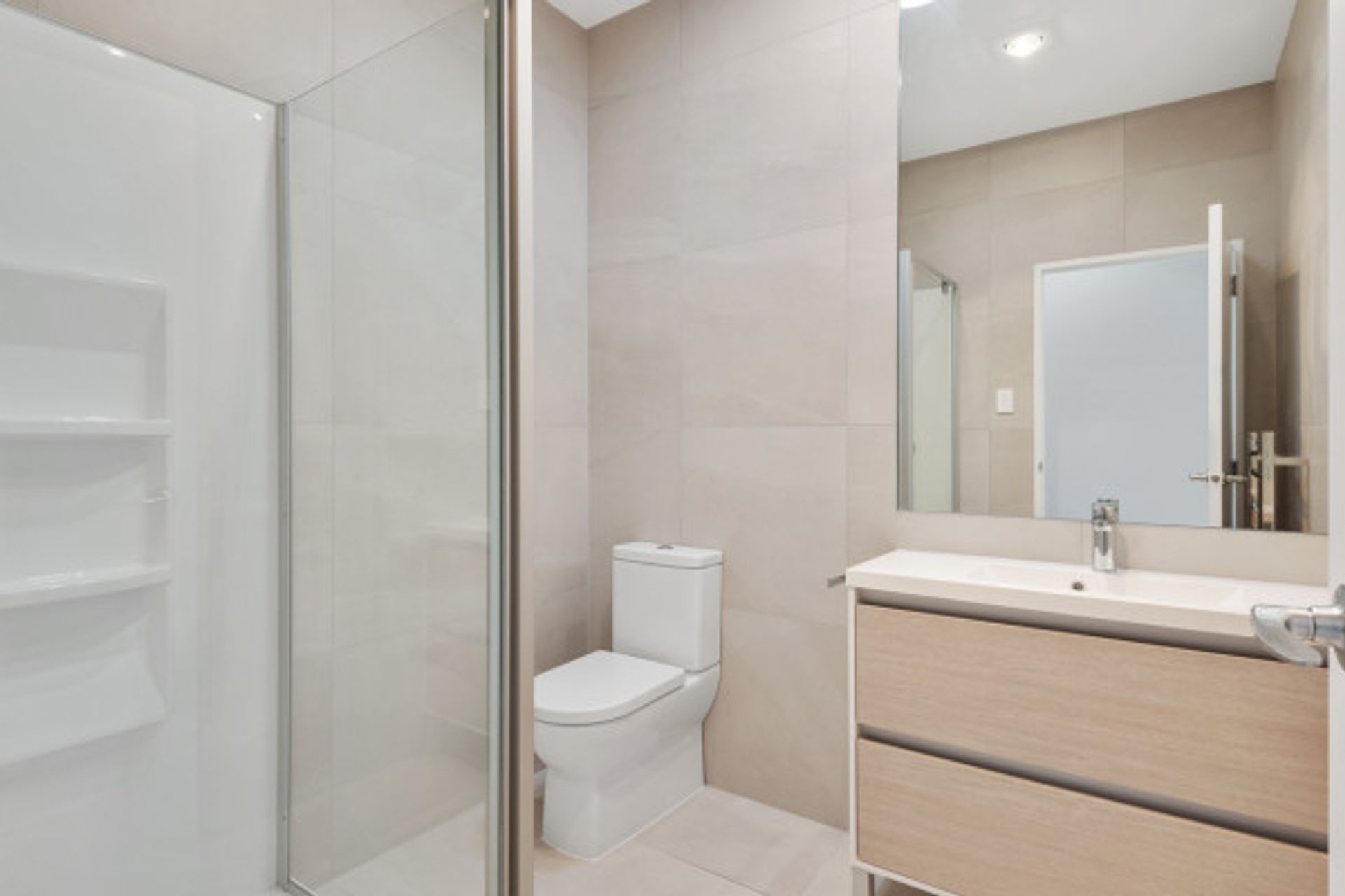 Red Beach Single Level Terraces